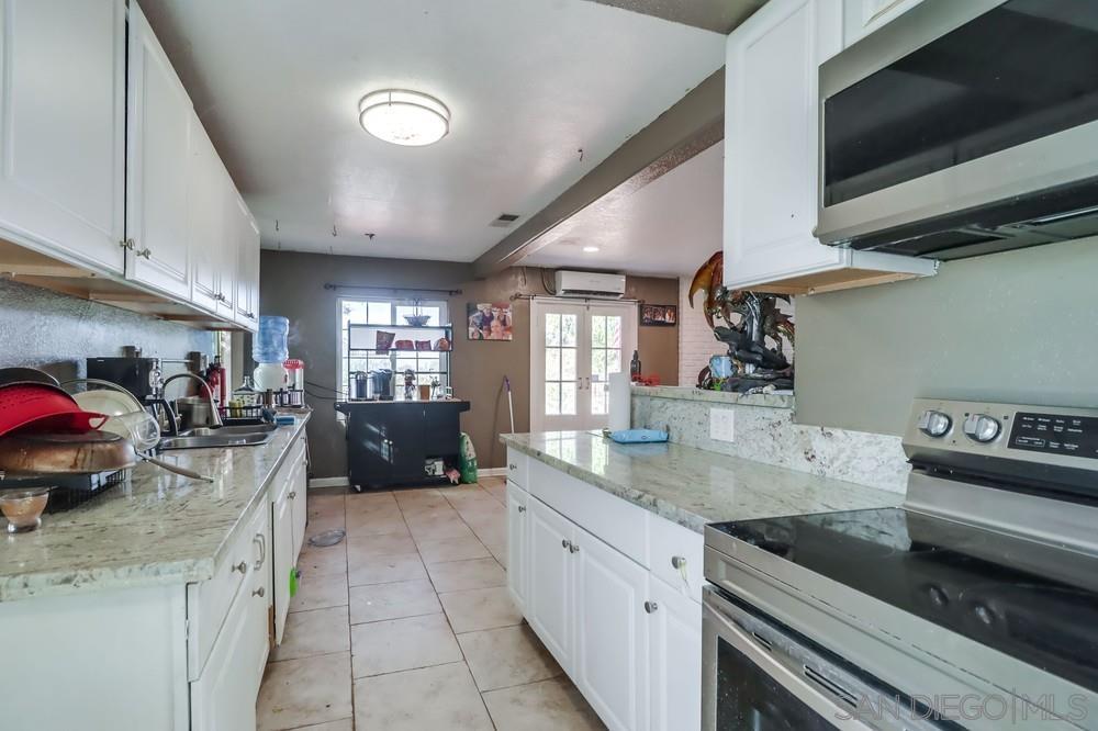 Detail Gallery Image 12 of 27 For 29845  Lake View Dr., Campo,  CA 91906 - 3 Beds | 2 Baths