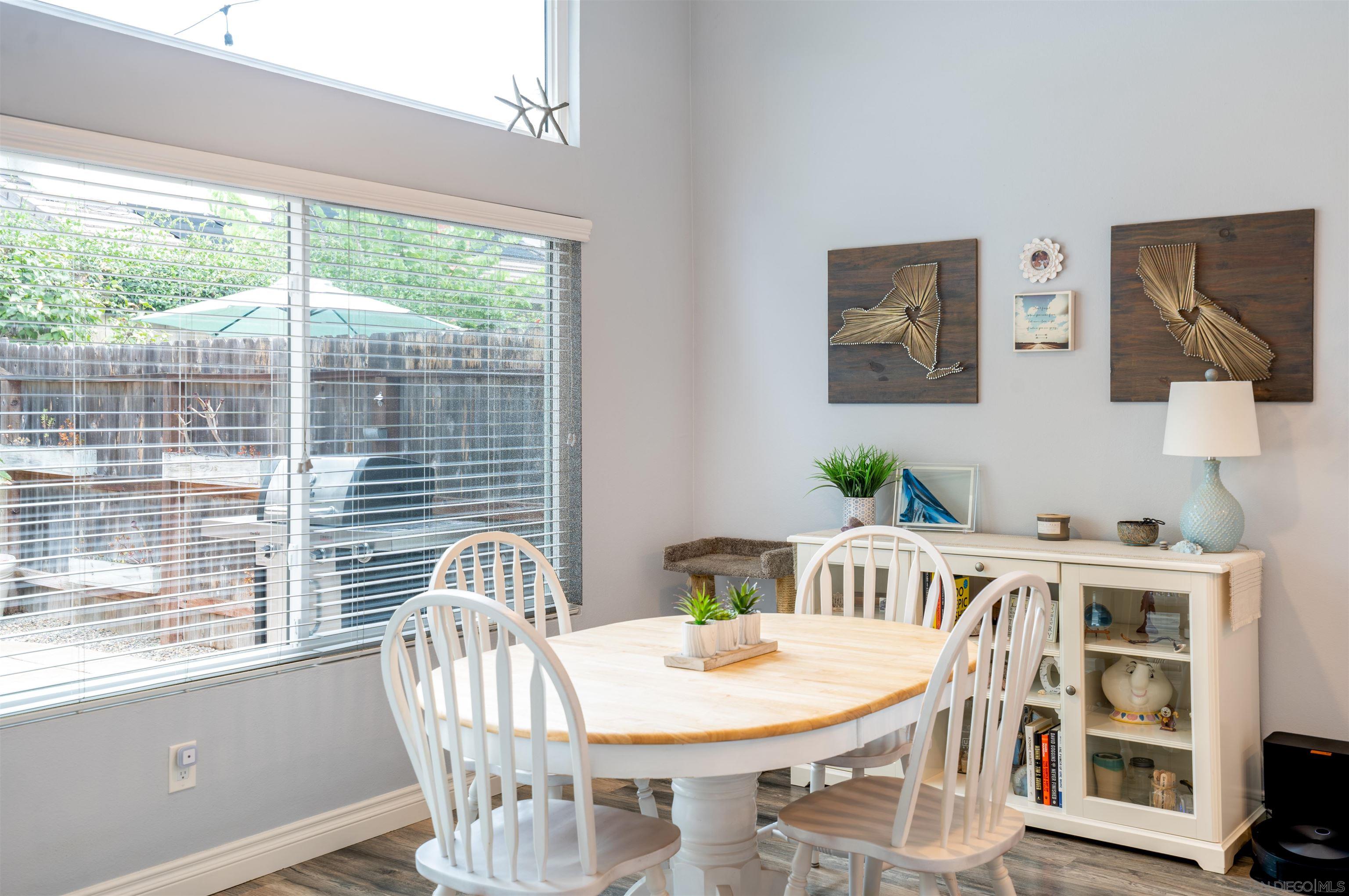 Detail Gallery Image 12 of 35 For 13286  Creek Park Ln, Poway,  CA 92064 - 3 Beds | 2 Baths