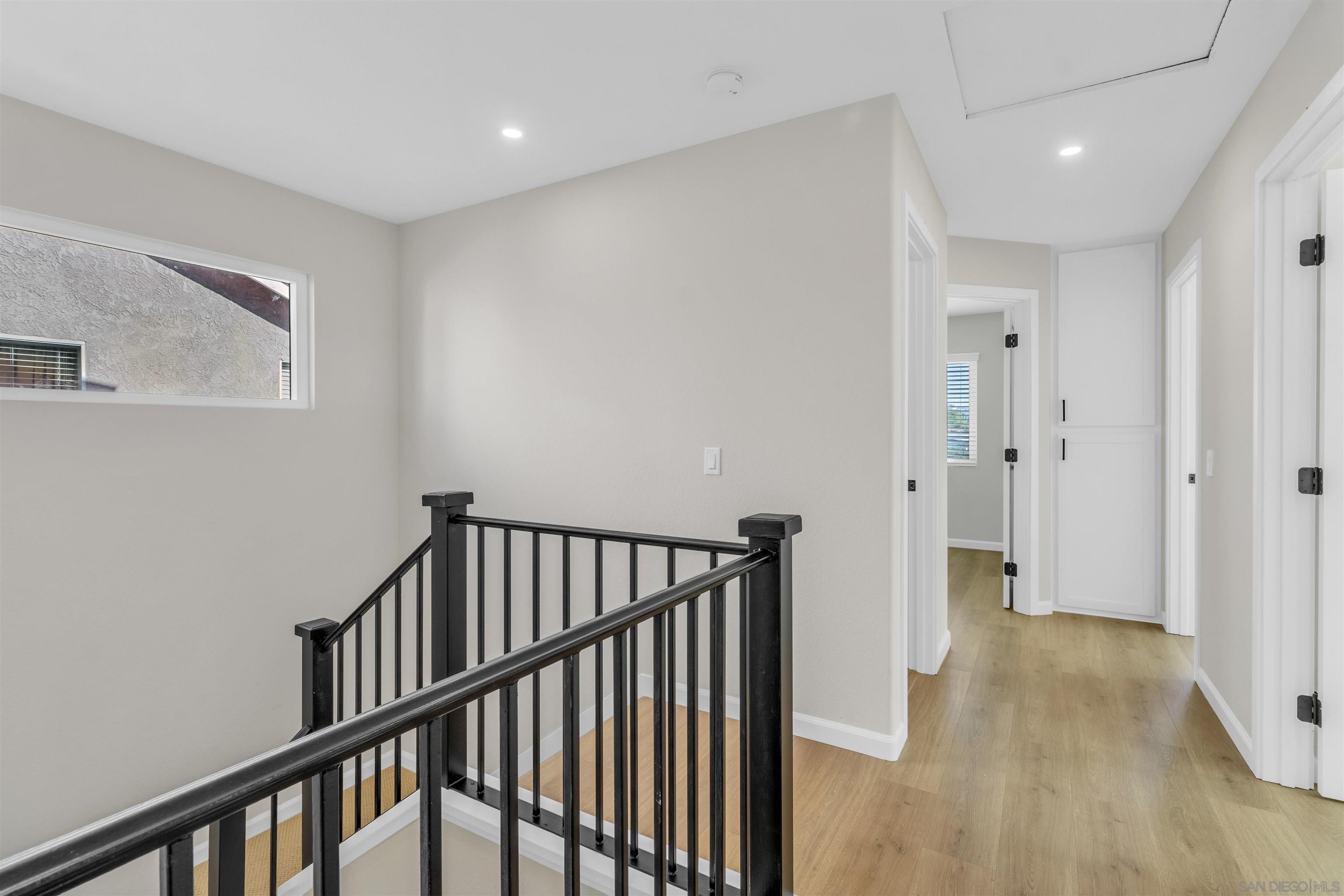 Detail Gallery Image 19 of 27 For 10794  Westonhill Drive, San Diego,  CA 92126 - 4 Beds | 2/1 Baths