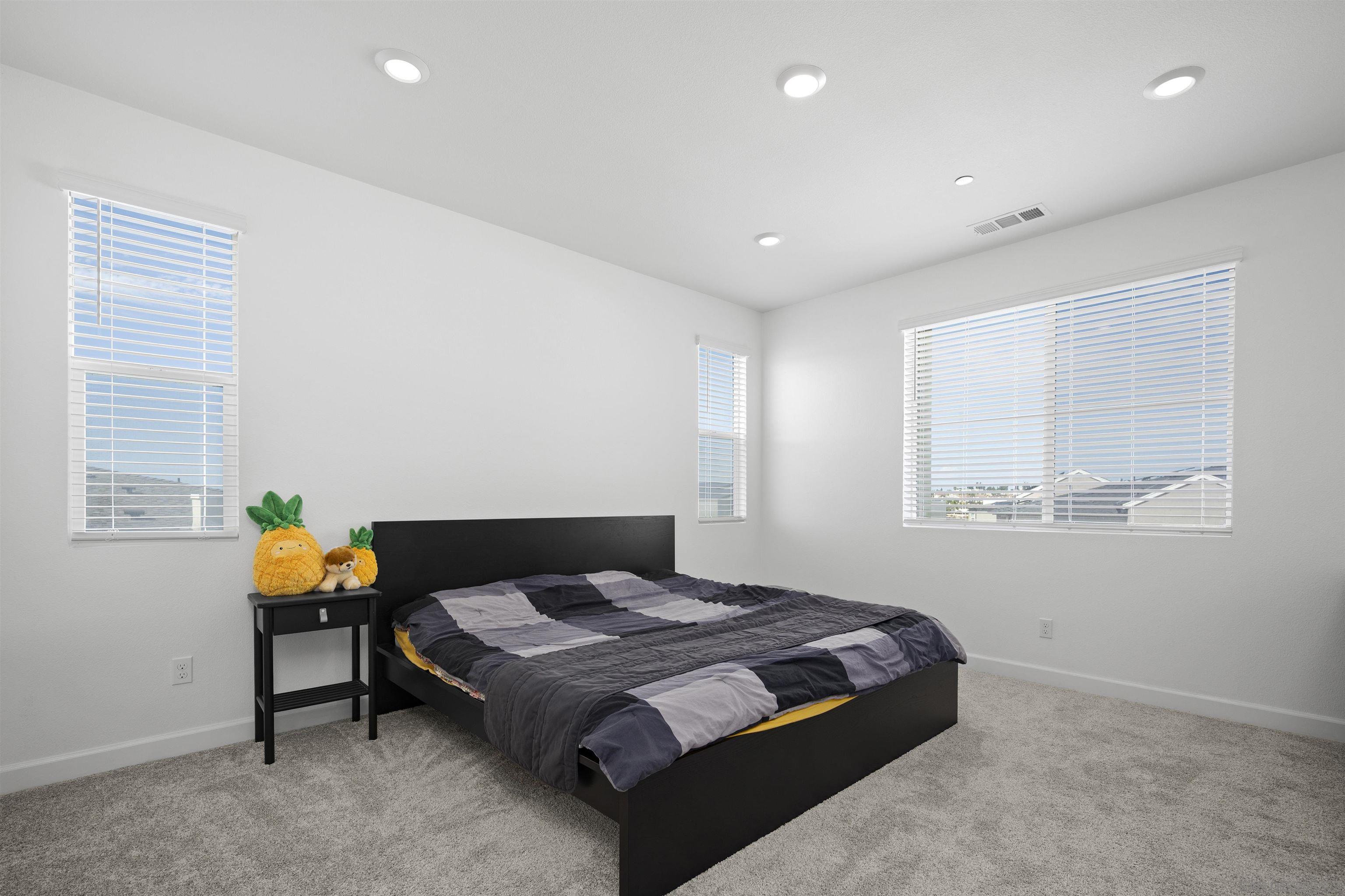 Detail Gallery Image 13 of 58 For 763  Makani St  #6,  Chula Vista,  CA 91911 - 4 Beds | 2/1 Baths