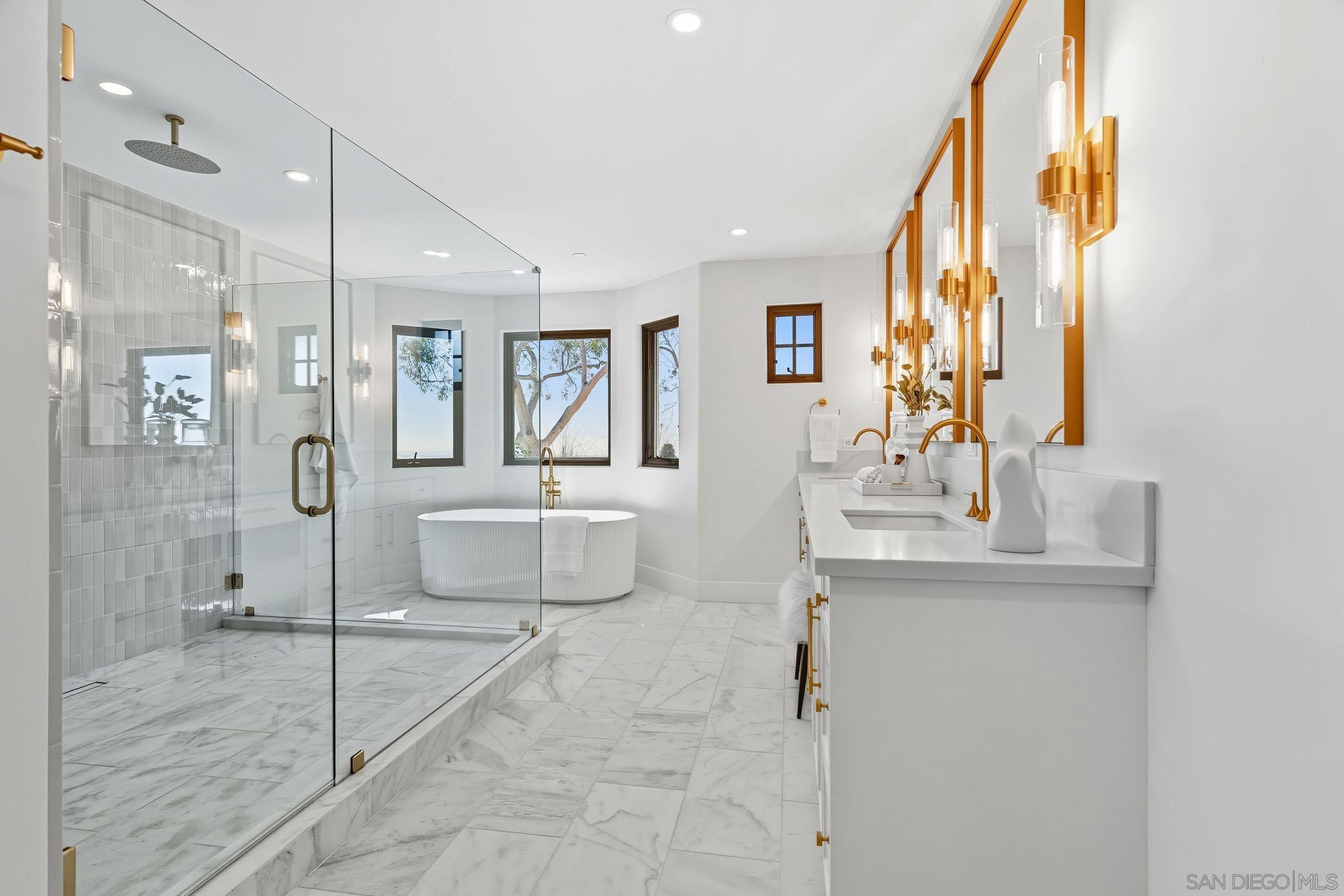 Detail Gallery Image 29 of 52 For 9775  Alto Dr, La Mesa,  CA 91941 - 5 Beds | 5/1 Baths