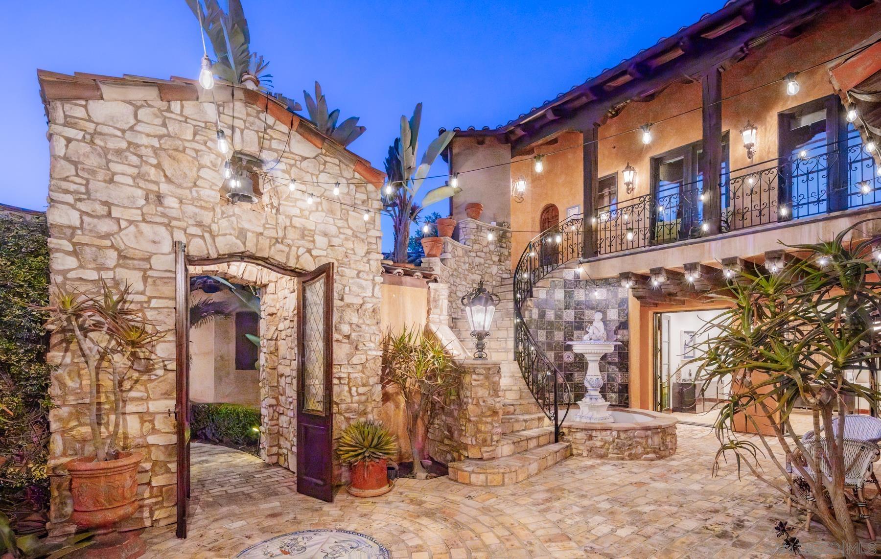 Detail Gallery Image 3 of 33 For 18113  El Brazo, Rancho Santa Fe,  CA 92067 - 5 Beds | 4/2 Baths