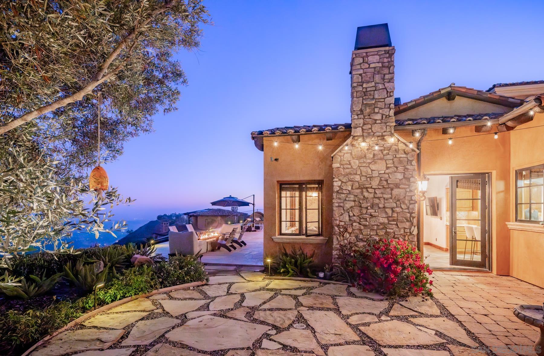 Detail Gallery Image 28 of 33 For 18113  El Brazo, Rancho Santa Fe,  CA 92067 - 5 Beds | 4/2 Baths