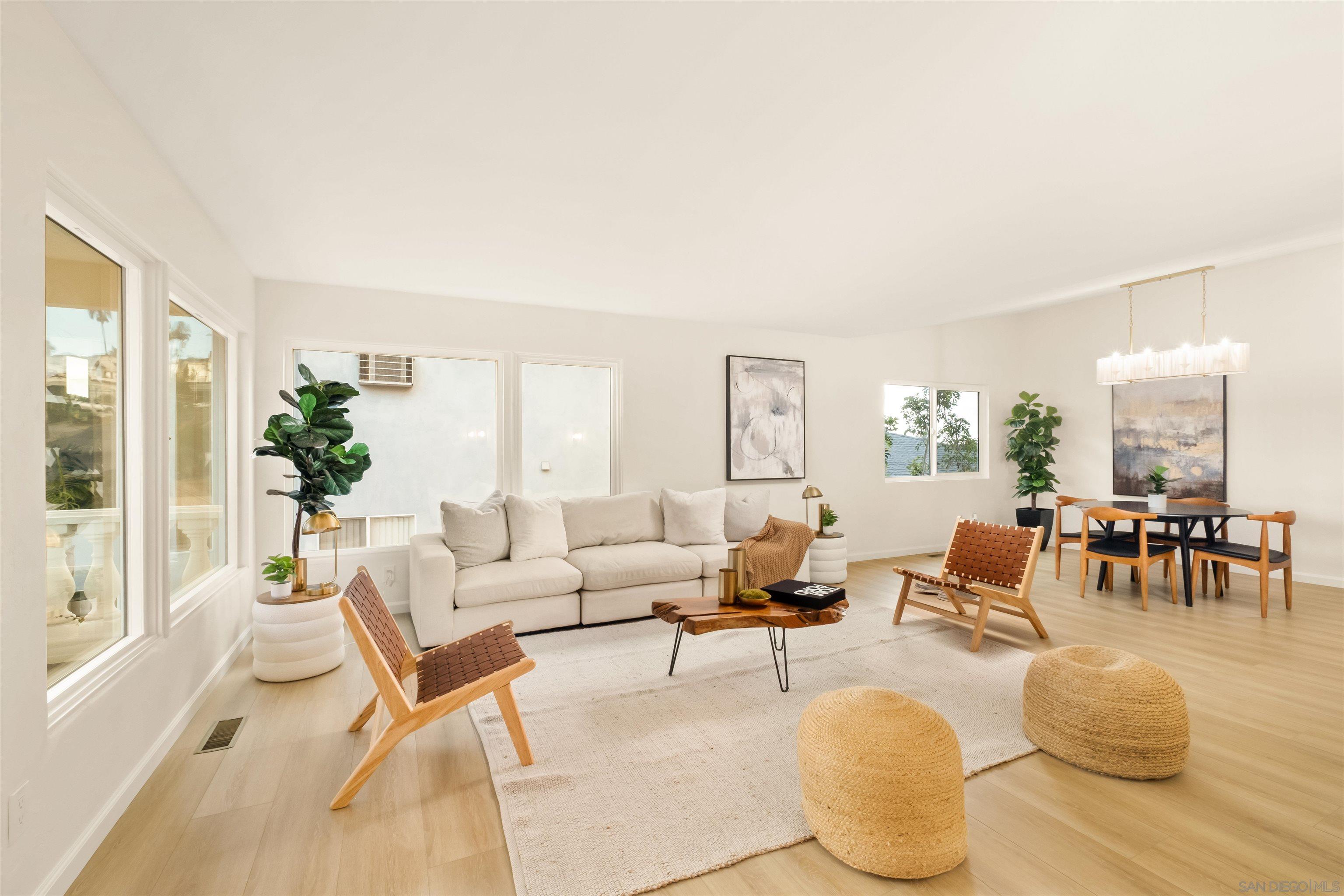 Detail Gallery Image 5 of 23 For 4328  Piedmont, San Diego,  CA 92107 - 5 Beds | 3/1 Baths