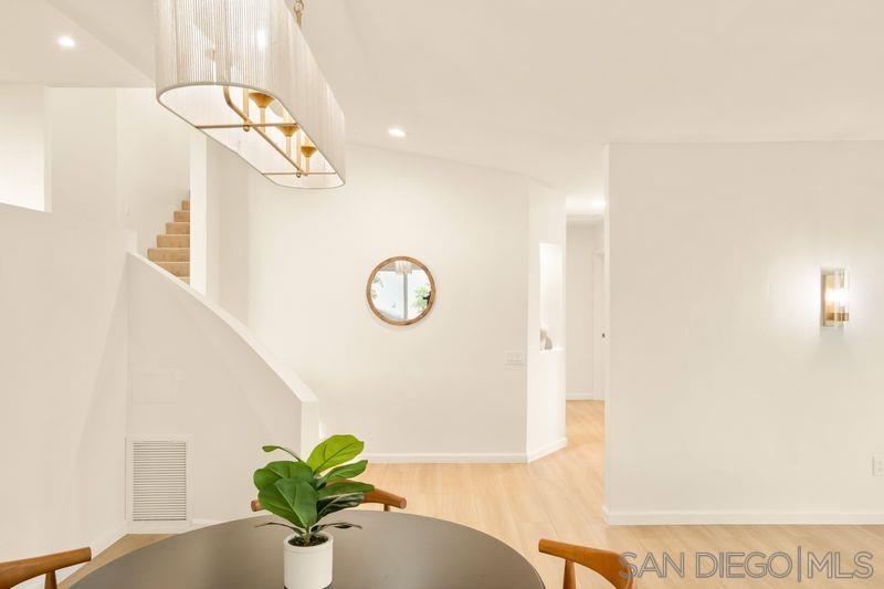 Detail Gallery Image 6 of 23 For 4328  Piedmont, San Diego,  CA 92107 - 5 Beds | 3/1 Baths