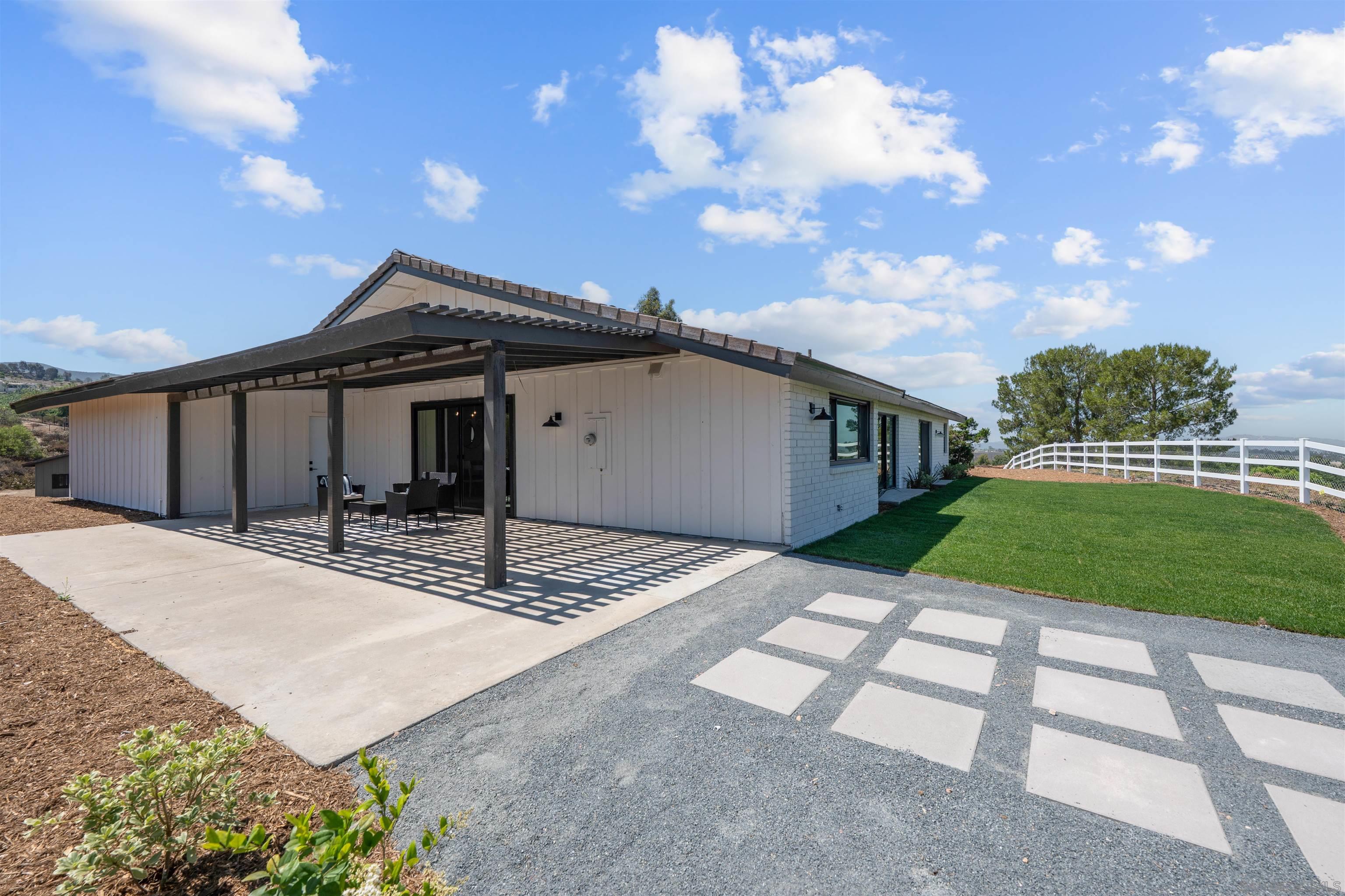 Detail Gallery Image 27 of 42 For 37285  Avenida Bravura, Temecula,  CA 92592 - 4 Beds | 2/1 Baths