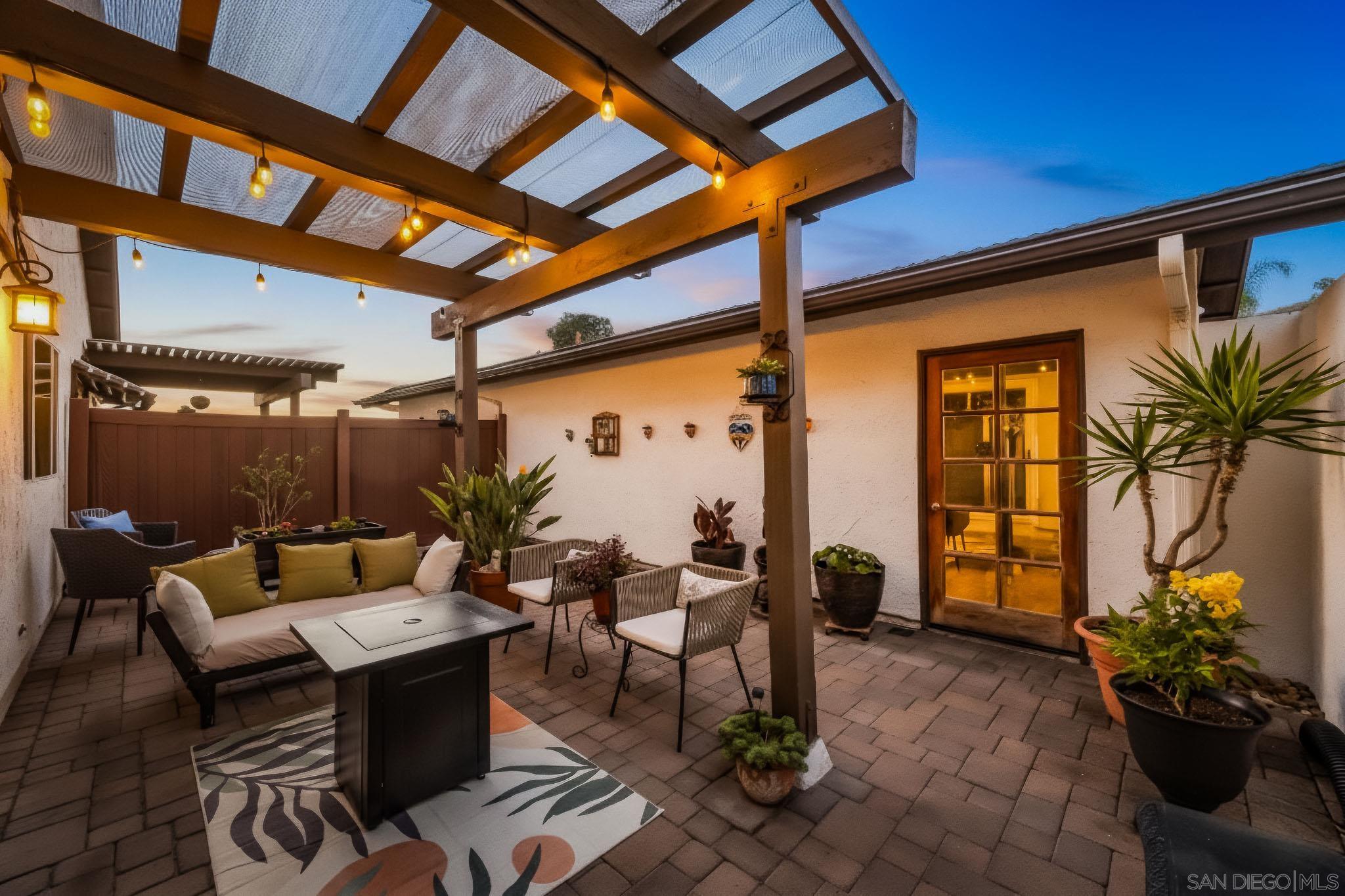 Front Image Thumbnail for SD250042252