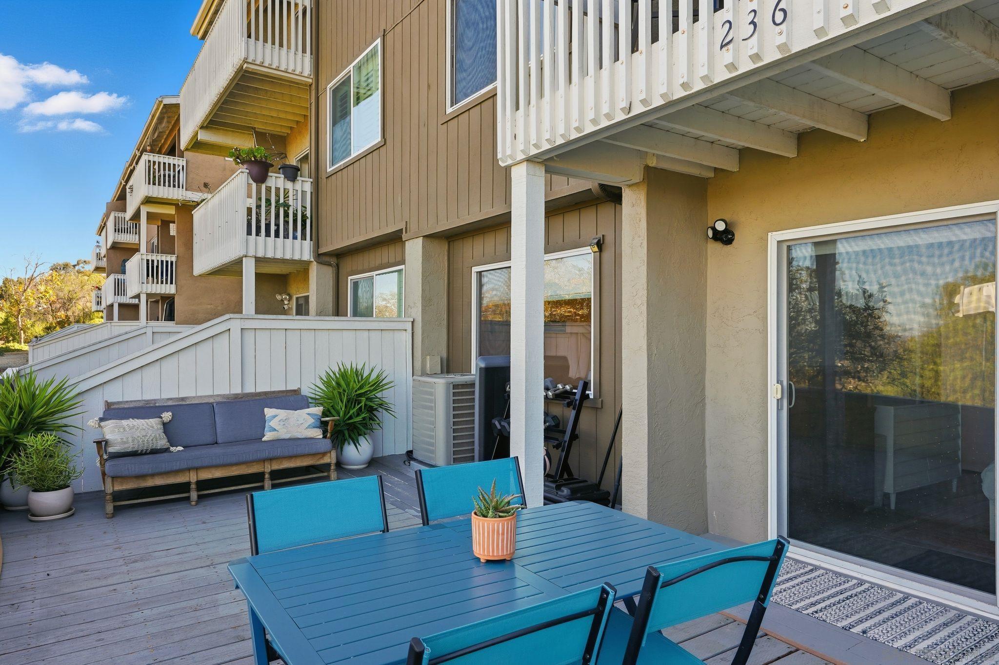 Detail Gallery Image 24 of 34 For 4220  La Pinata Way  #236,  Oceanside,  CA 92057 - 2 Beds | 2/1 Baths