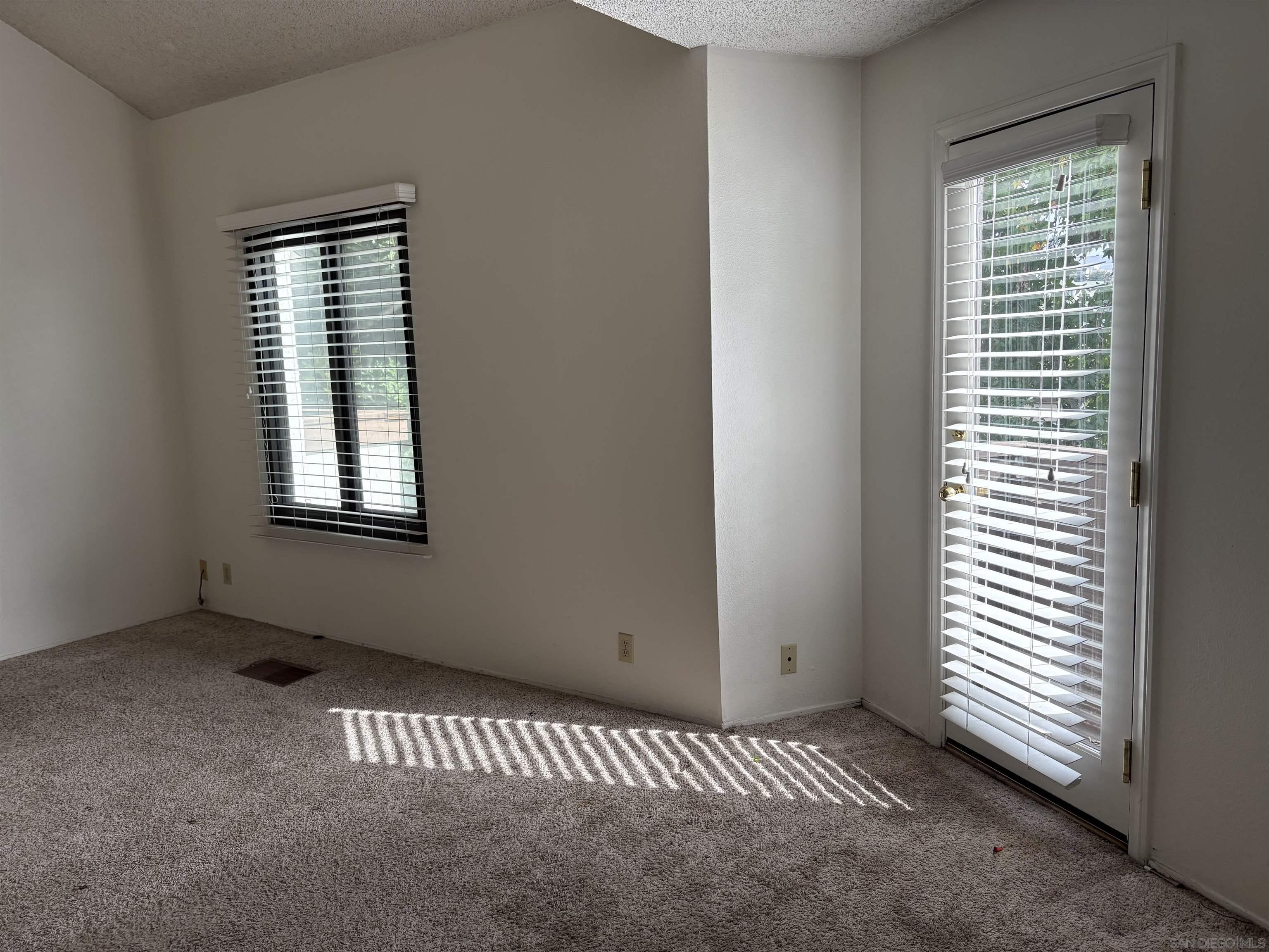 Detail Gallery Image 12 of 24 For 3823  Caminito Litoral  #208,  San Diego,  CA 92107 - 2 Beds | 2/1 Baths