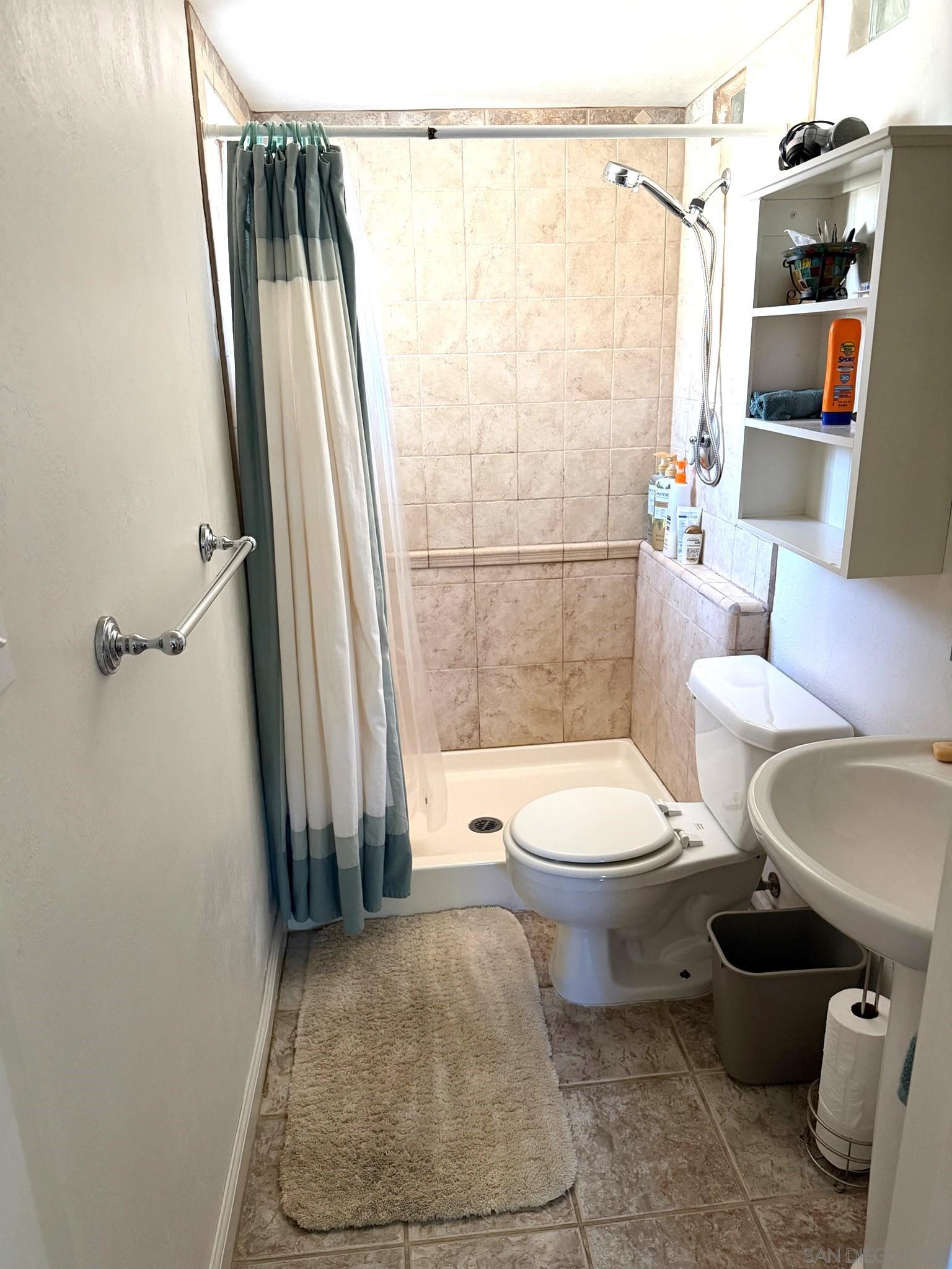 Detail Gallery Image 26 of 53 For 3653  Jennifer St, San Diego,  CA 92117 - 4 Beds | 3 Baths