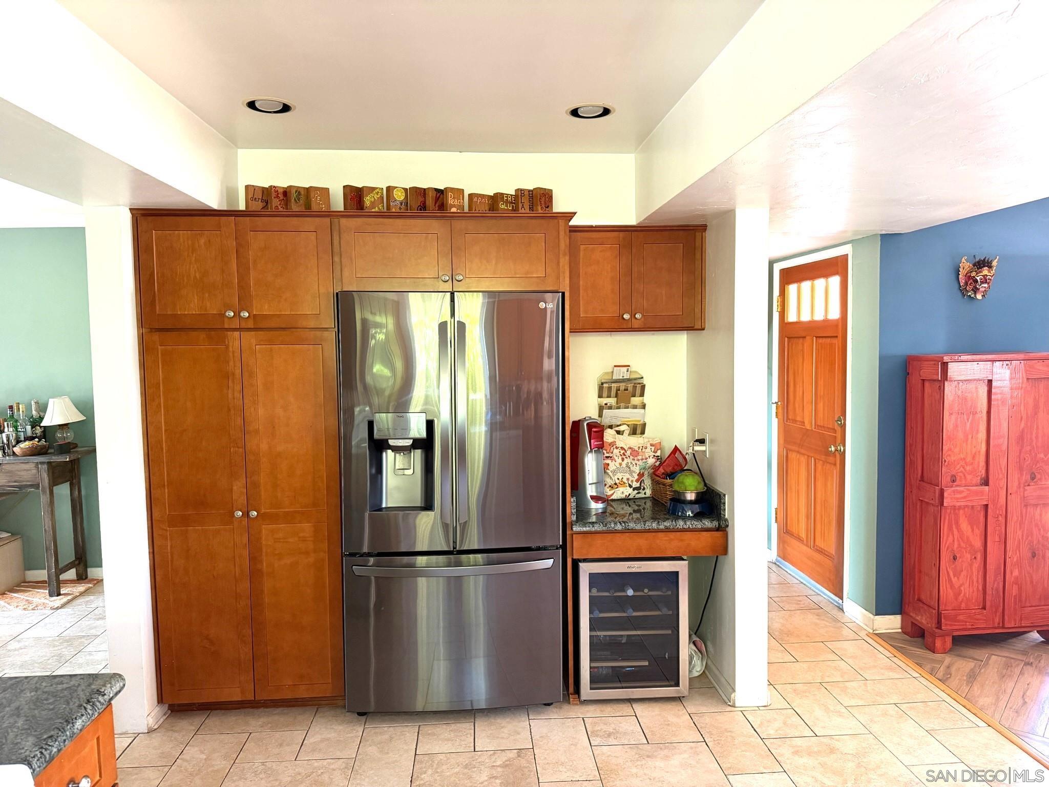 Detail Gallery Image 5 of 53 For 3653  Jennifer St, San Diego,  CA 92117 - 4 Beds | 3 Baths