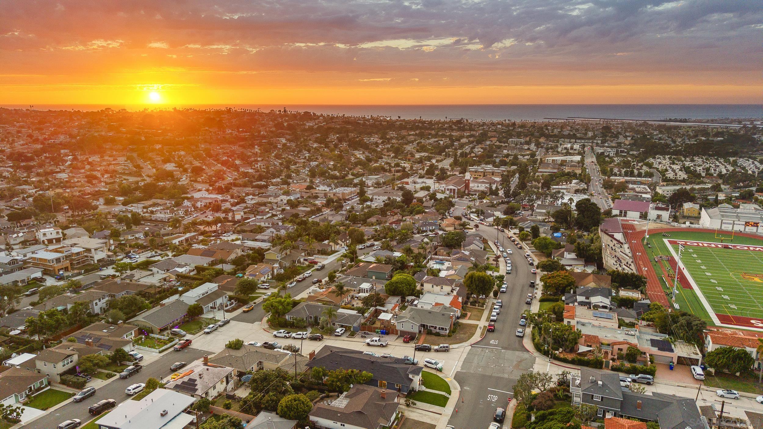 Detail Gallery Image 25 of 28 For 2175  Clove St, San Diego,  CA 92106 - 5 Beds | 5 Baths