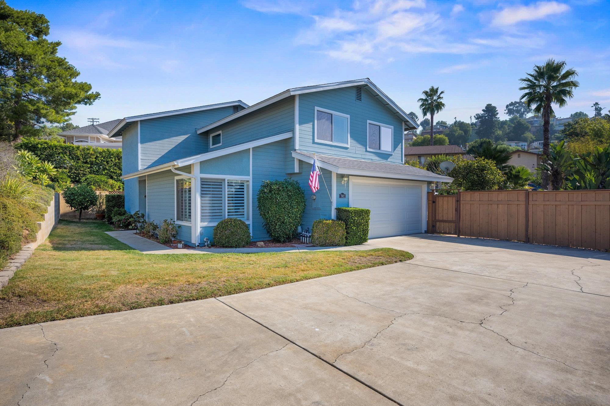 Detail Gallery Image 2 of 40 For 7982  Lemon Cir, La Mesa,  CA 91941 - 3 Beds | 2/1 Baths