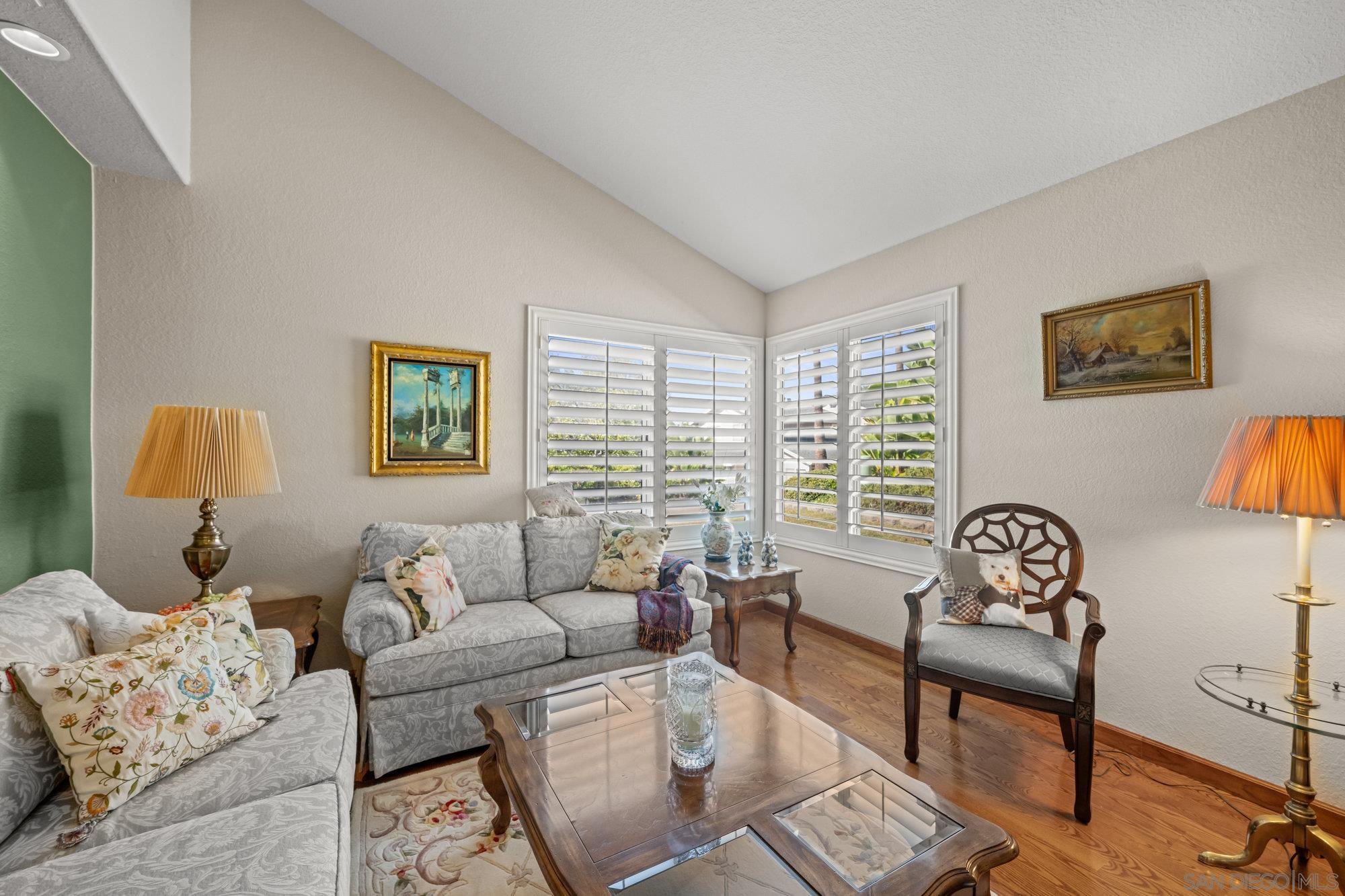 Detail Gallery Image 7 of 40 For 7982  Lemon Cir, La Mesa,  CA 91941 - 3 Beds | 2/1 Baths