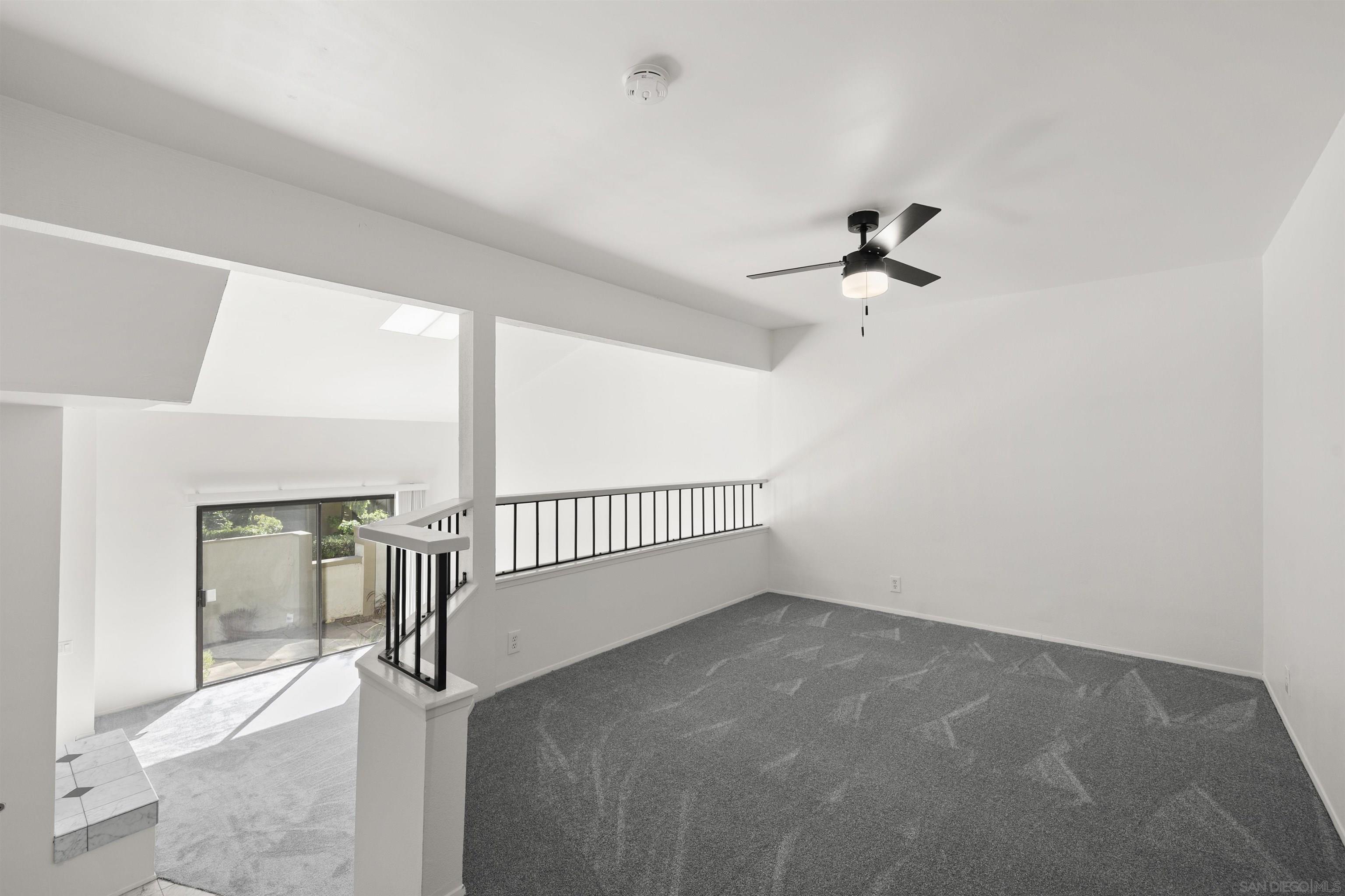 Detail Gallery Image 14 of 51 For 3216  Caminito Eastbluff  65, La Jolla,  CA 92037 - 3 Beds | 2/1 Baths