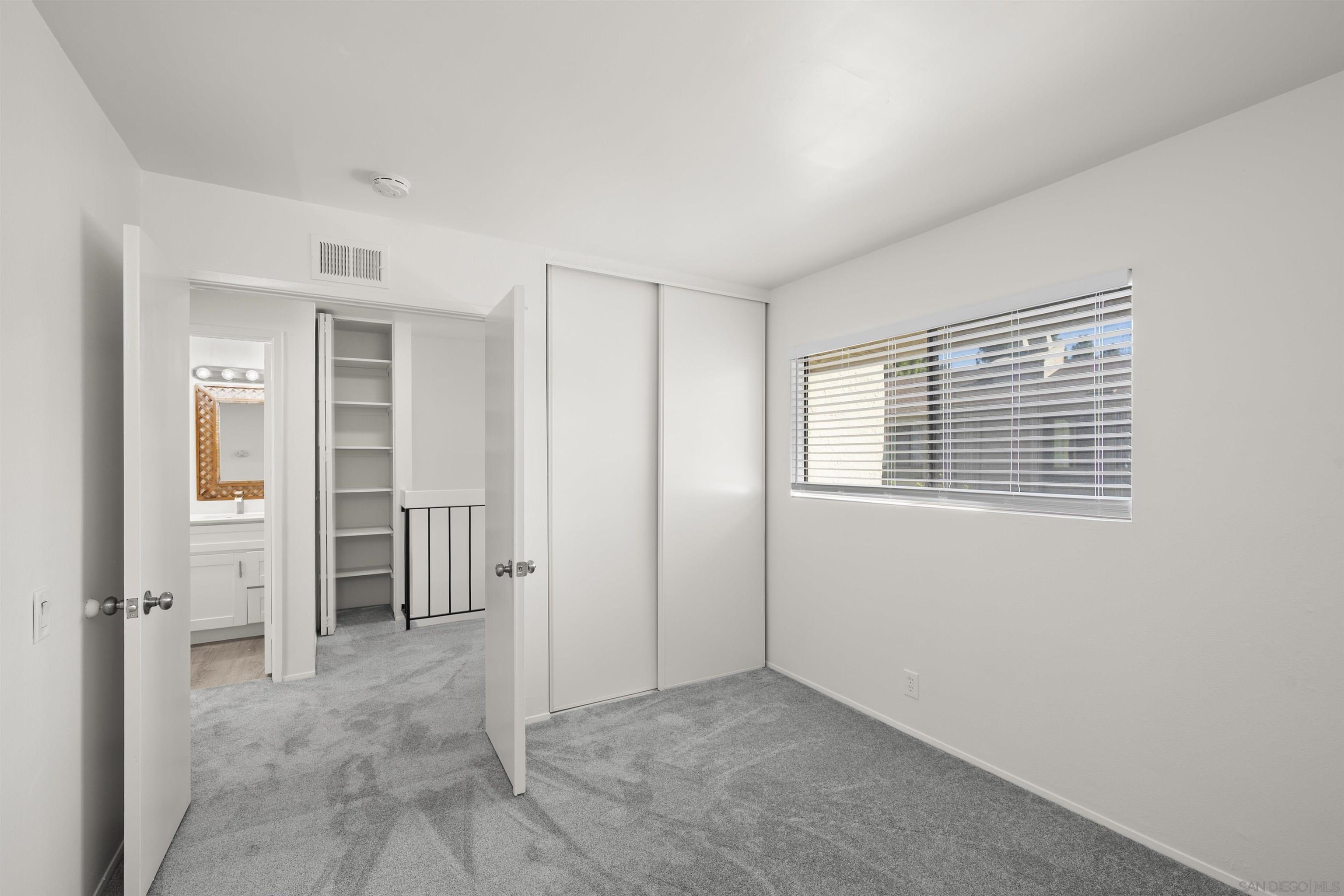 Detail Gallery Image 34 of 51 For 3216  Caminito Eastbluff  65, La Jolla,  CA 92037 - 3 Beds | 2/1 Baths