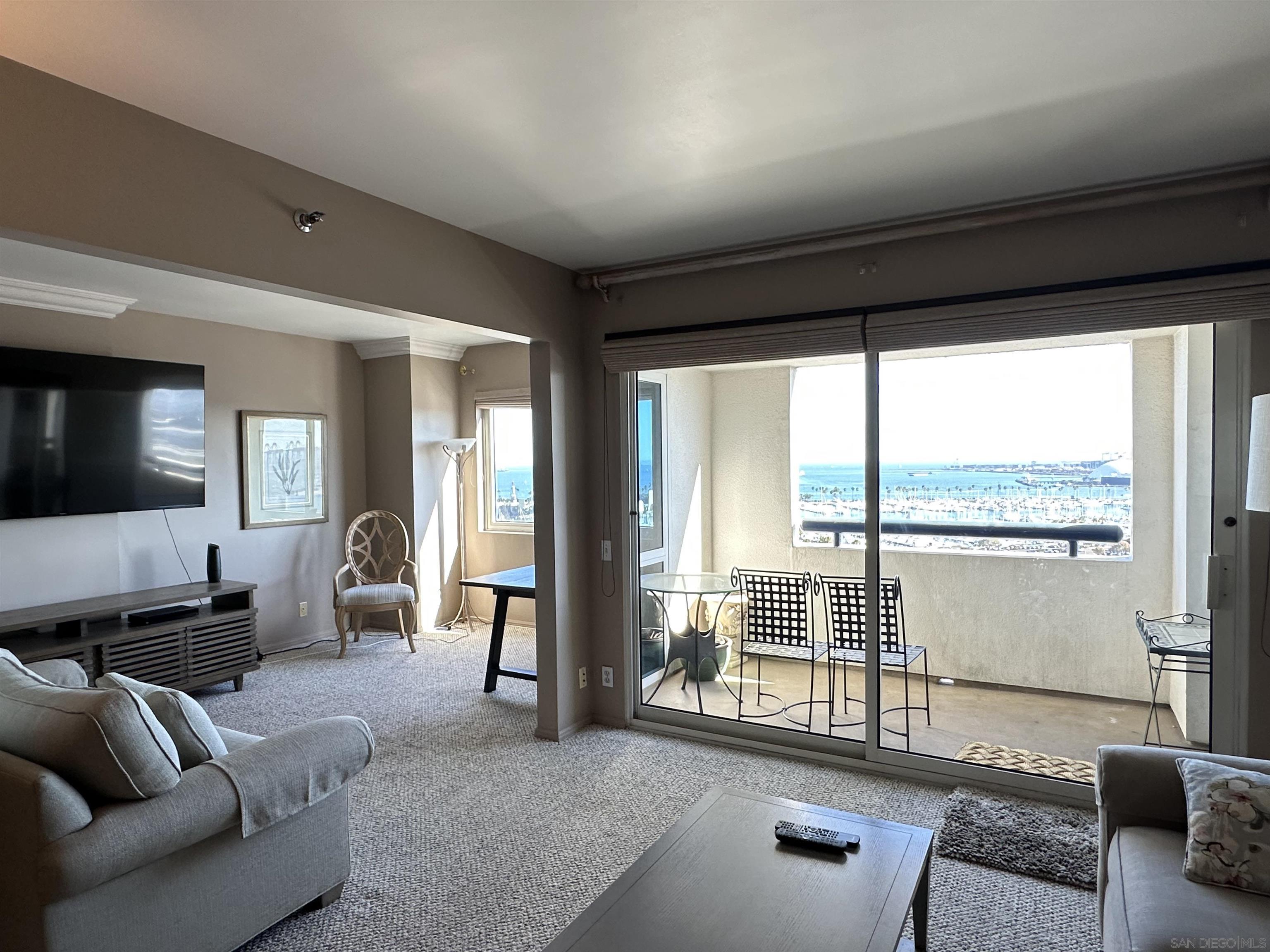 Front Image Thumbnail for SD250042278