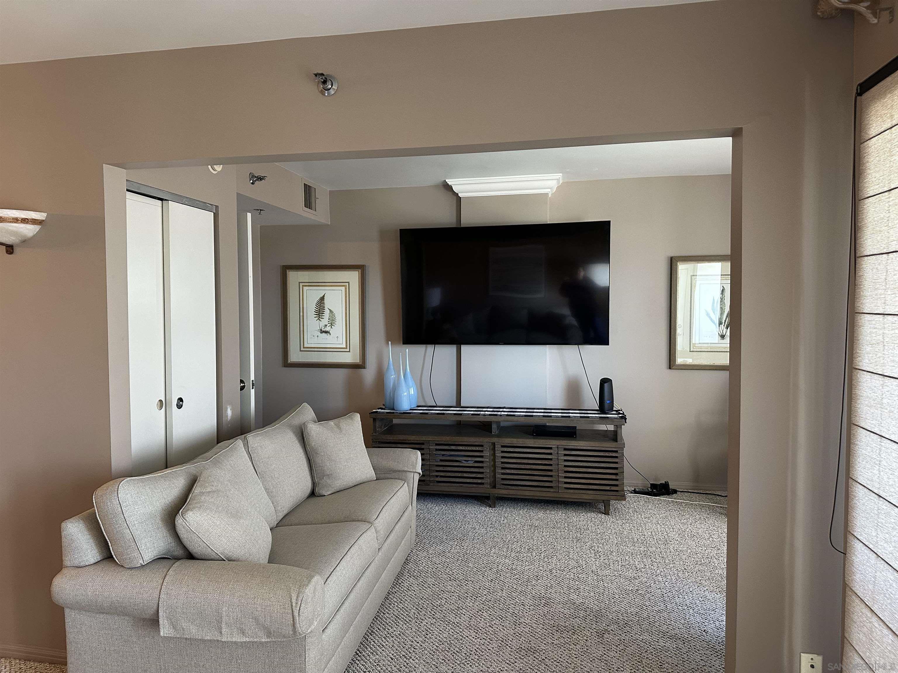 Detail Gallery Image 13 of 41 For 525 E Seaside Way  1607, Long Beach,  CA 90802 - 2 Beds | 1/1 Baths