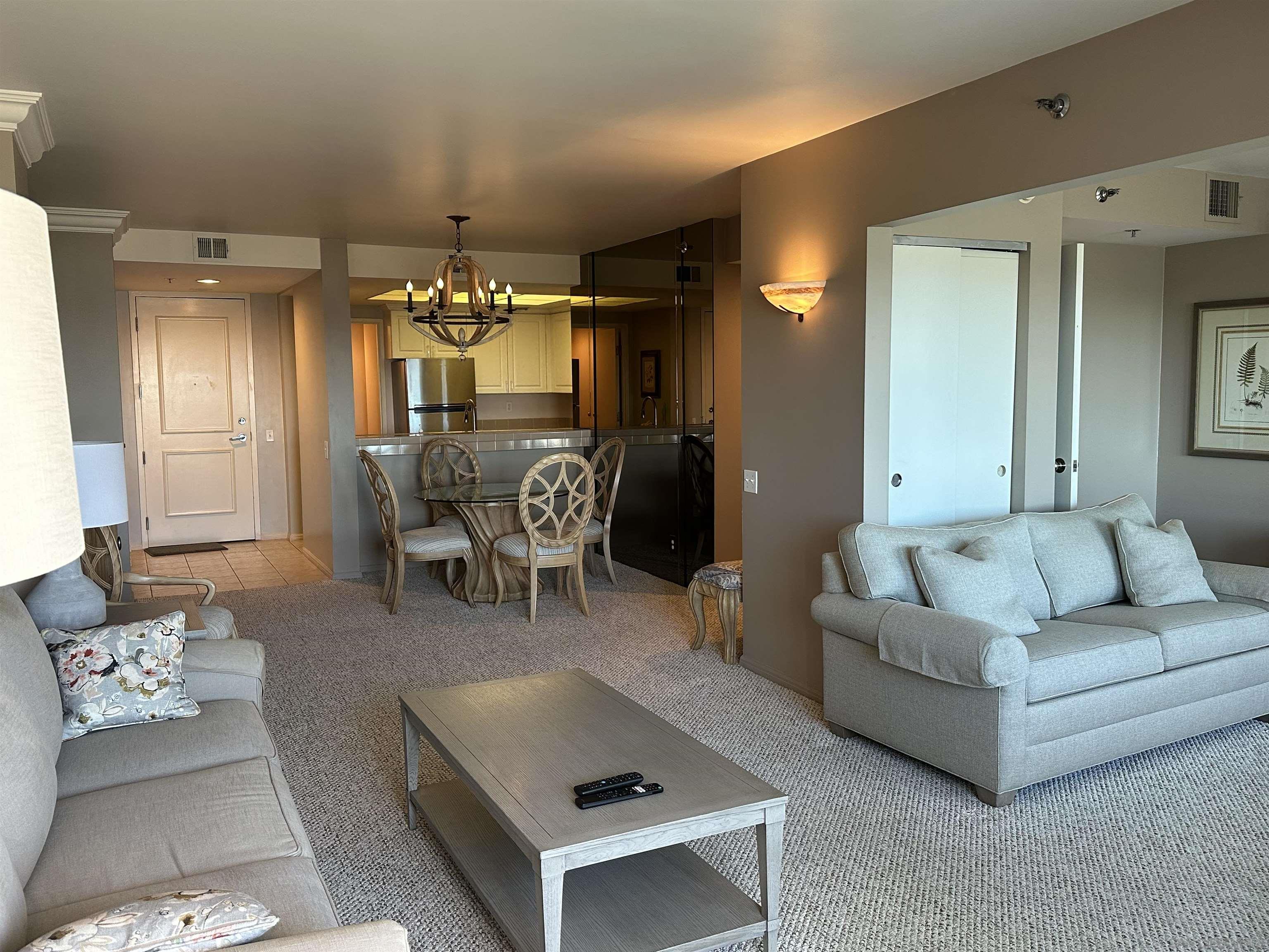 Detail Gallery Image 14 of 41 For 525 E Seaside Way  1607, Long Beach,  CA 90802 - 2 Beds | 1/1 Baths