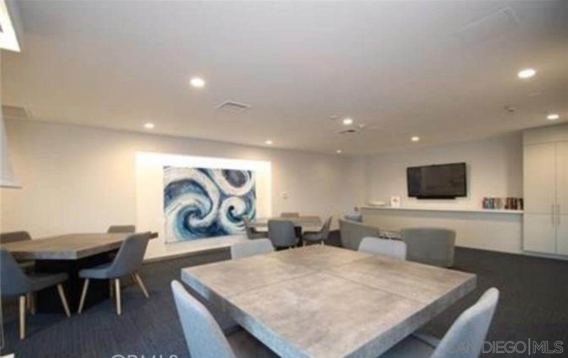 Detail Gallery Image 33 of 41 For 525 E Seaside Way  1607, Long Beach,  CA 90802 - 2 Beds | 1/1 Baths