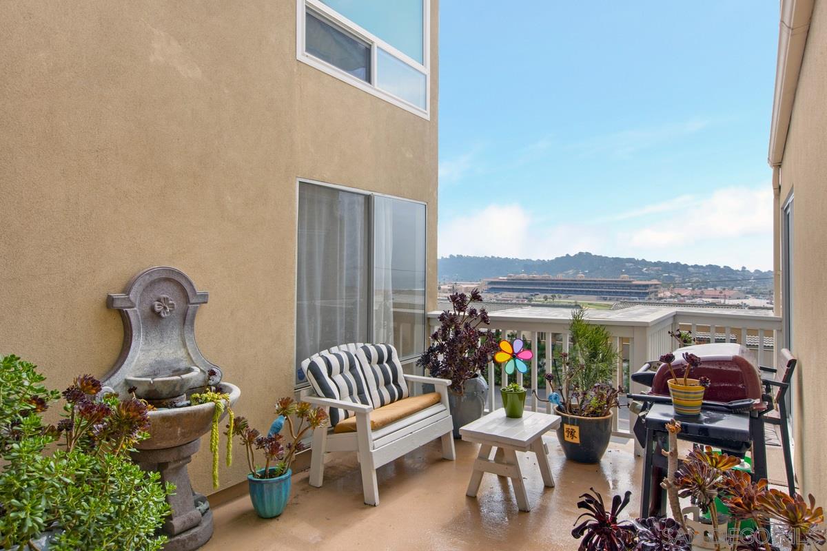 Detail Gallery Image 6 of 25 For 218  Turf View Dr, Solana Beach,  CA 92075 - 2 Beds | 2 Baths