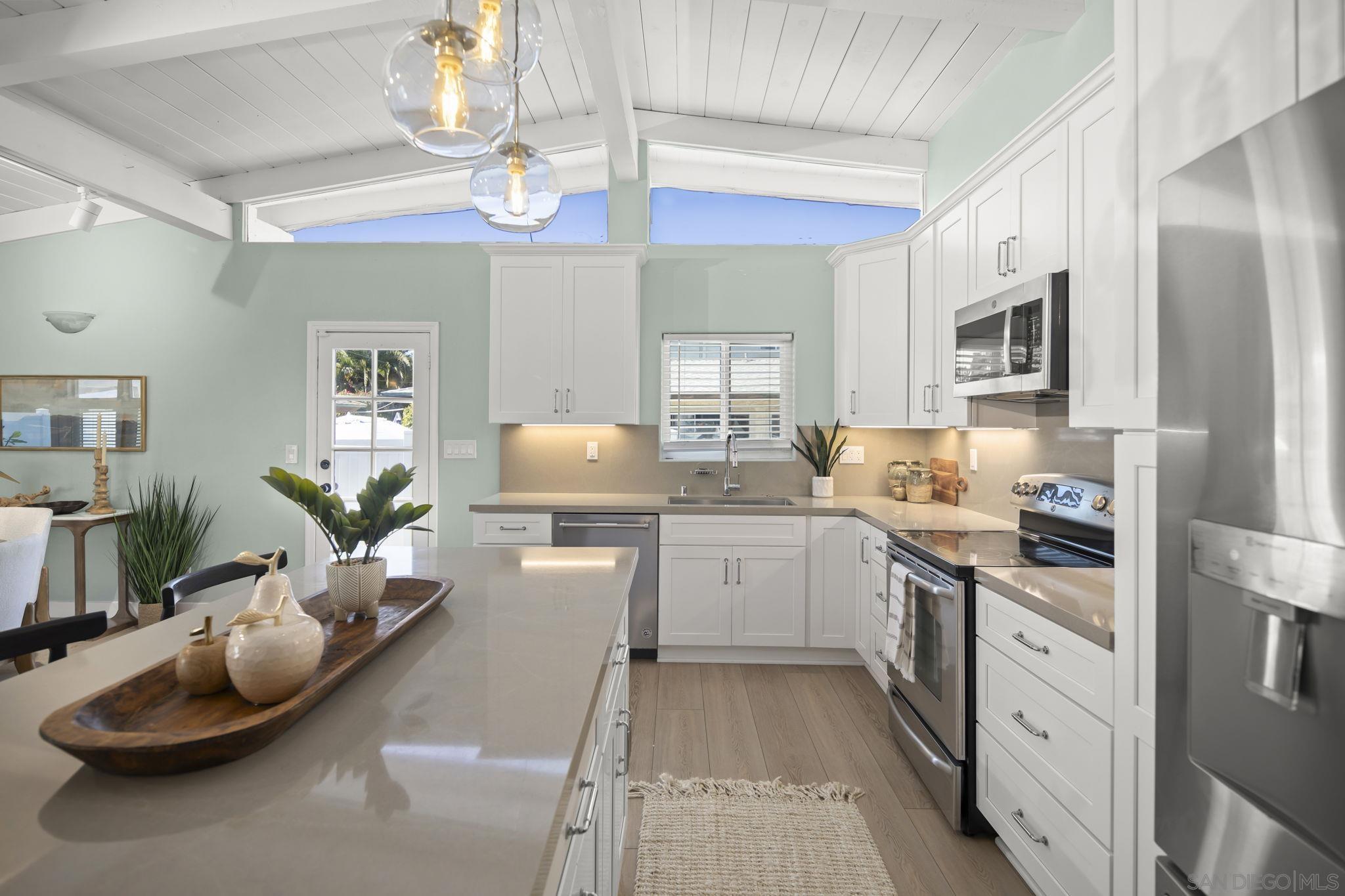 Detail Gallery Image 15 of 26 For 203  Calla Ave, Imperial Beach,  CA 91932 - 4 Beds | 2 Baths