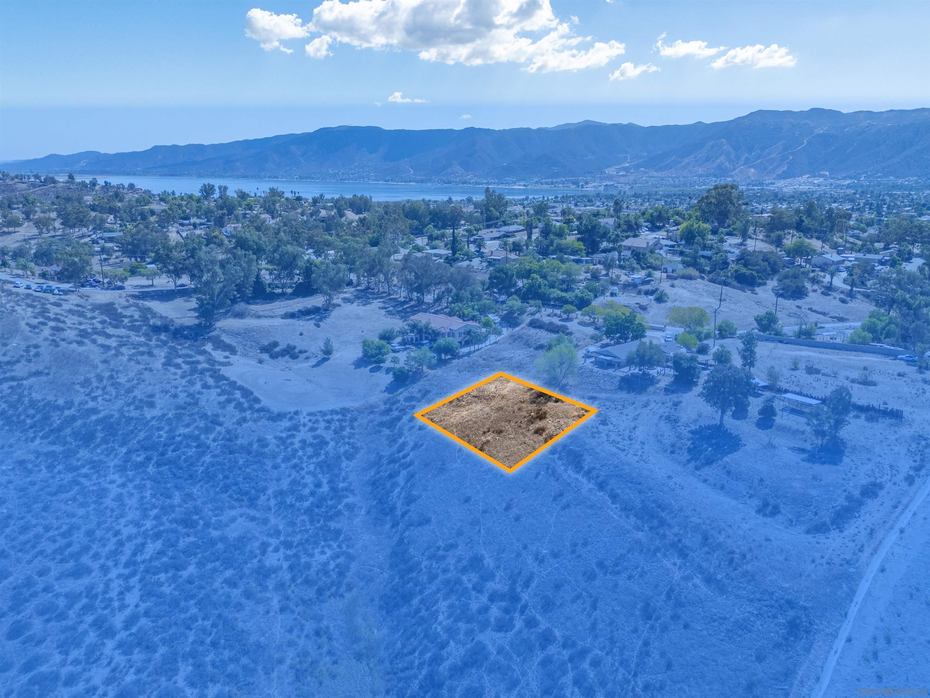 Detail Gallery Image 2 of 6 For , Lake Elsinore,  CA 92530 - – Beds | – Baths