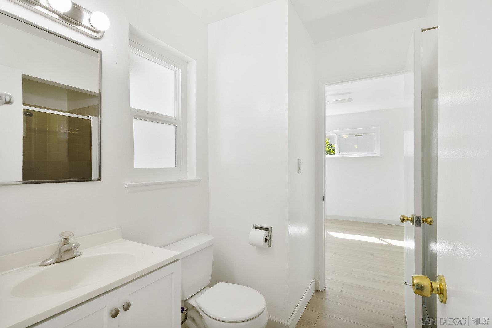 Detail Gallery Image 28 of 38 For 4382  Mount Putman Ave, San Diego,  CA 92117 - 3 Beds | 2 Baths