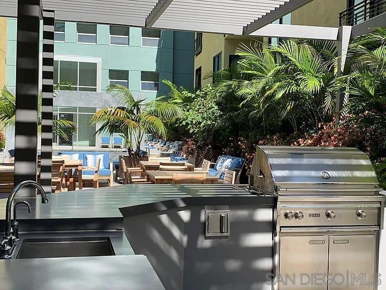 Detail Gallery Image 7 of 8 For 889  Date St  234, San Diego,  CA 92101 - 2 Beds | 2 Baths