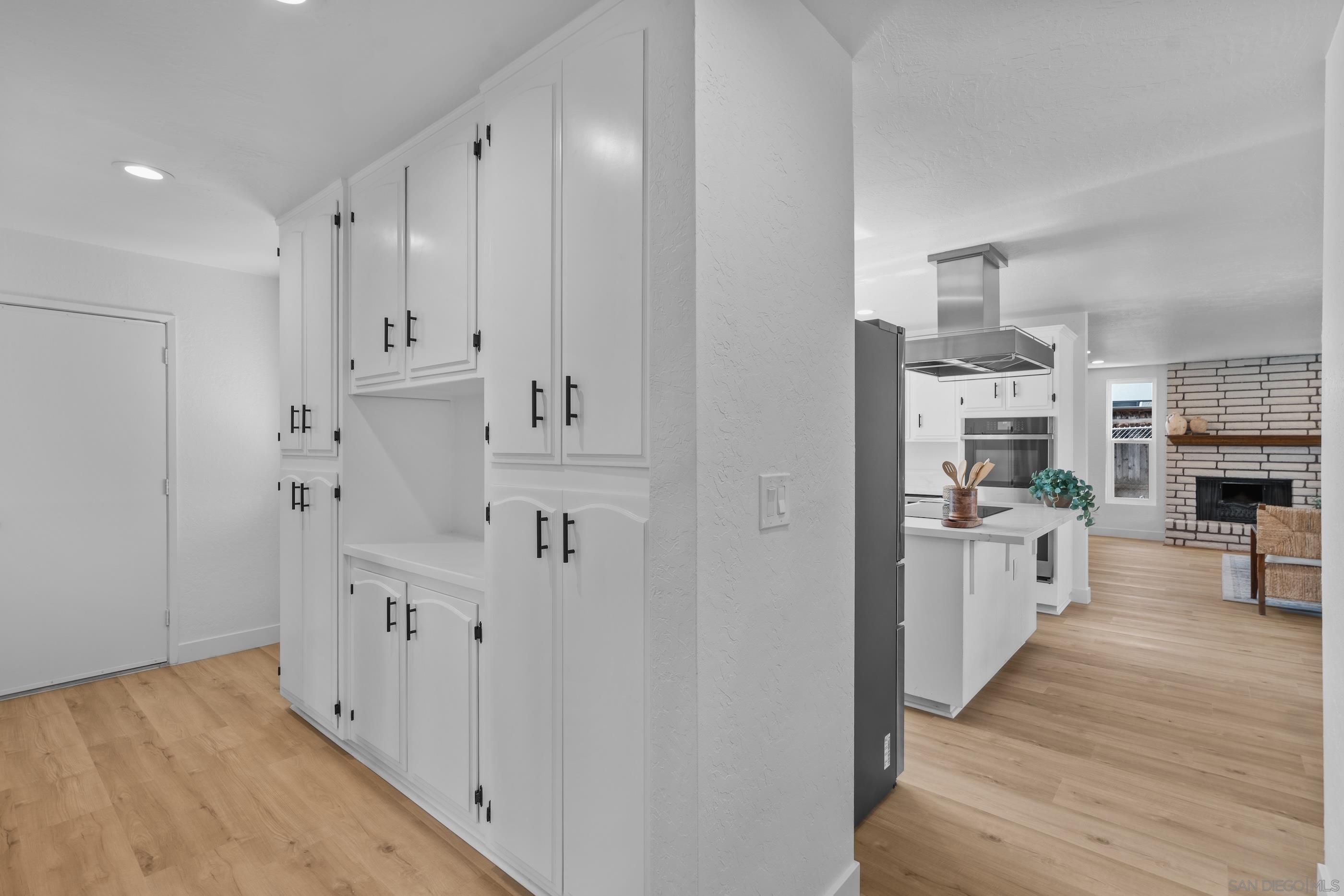 Detail Gallery Image 9 of 29 For 16134  Hampson Pl., Ramona,  CA 92065 - 4 Beds | 3 Baths