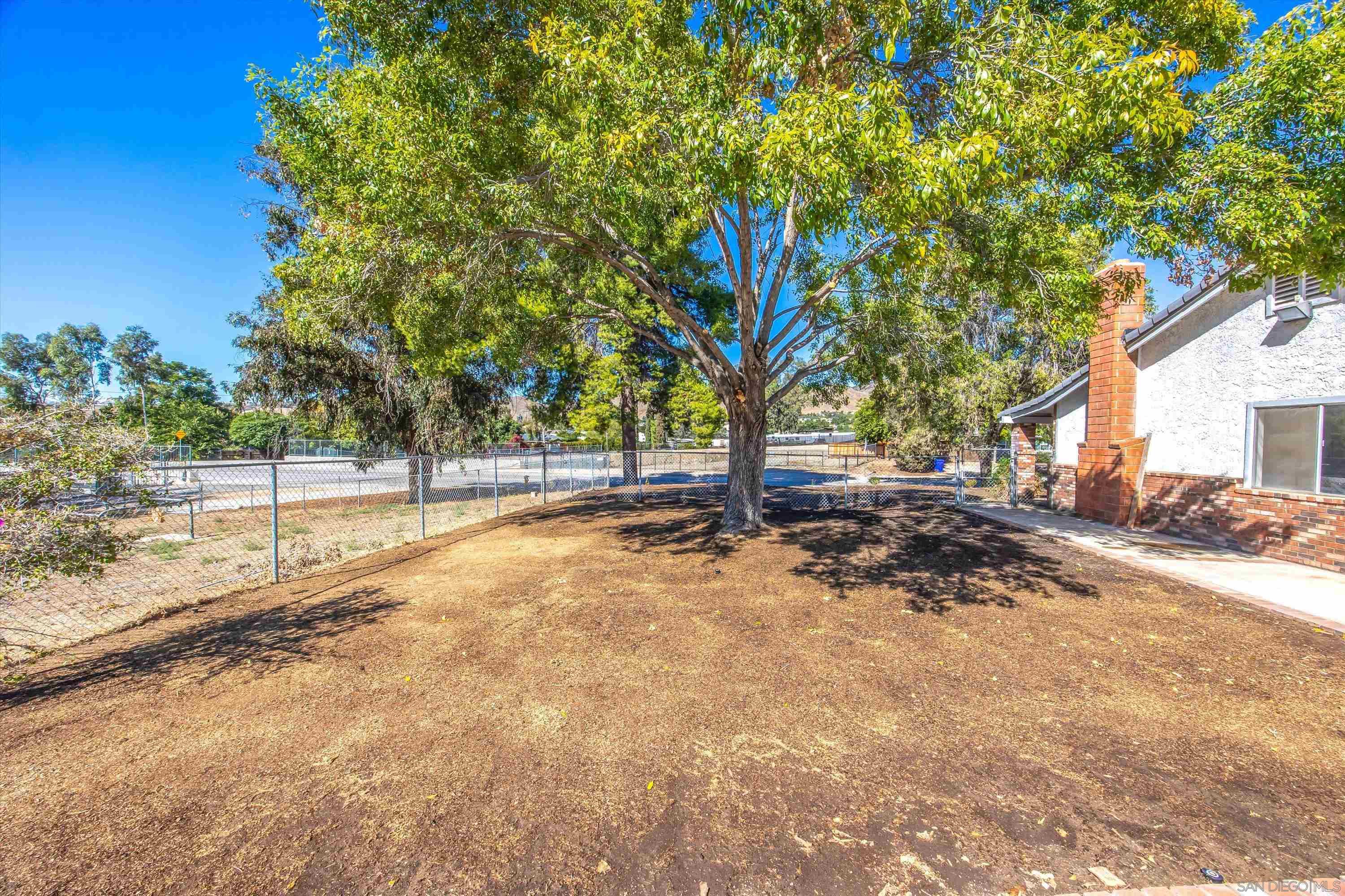 Detail Gallery Image 33 of 50 For 33155  Avenue D, Yucaipa,  CA 92399 - 4 Beds | 2 Baths