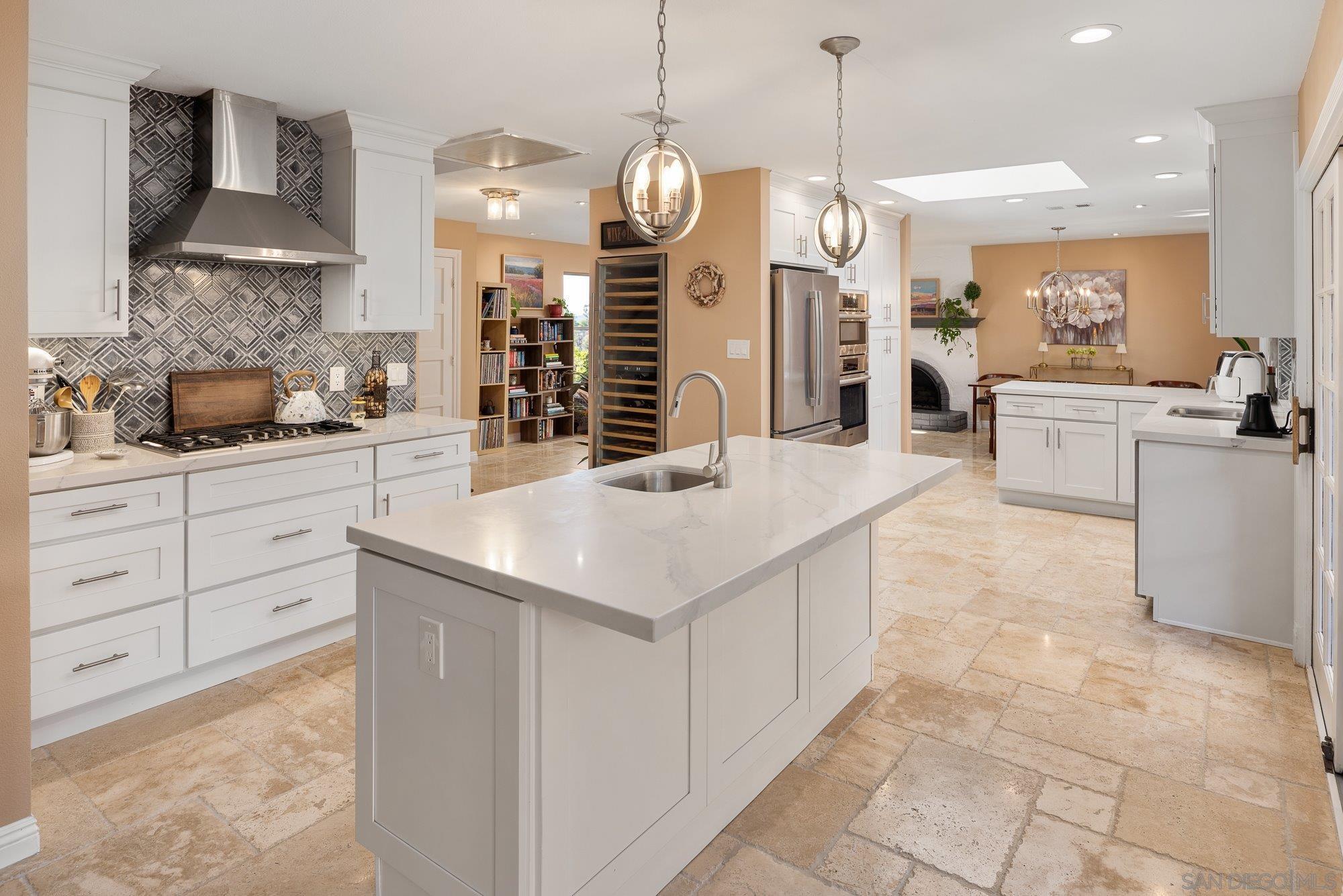 Detail Gallery Image 21 of 74 For 1322  Loma De Paz, Escondido,  CA 92027 - 3 Beds | 2/1 Baths