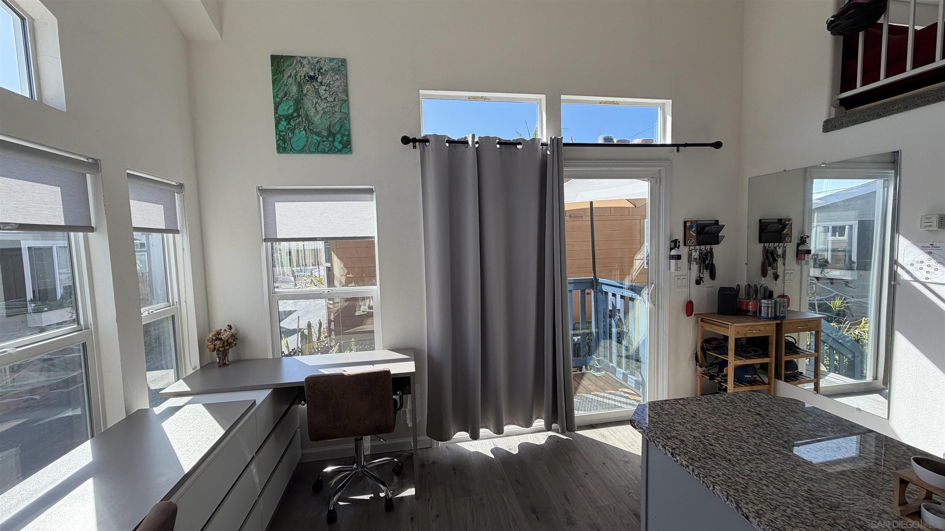 Detail Gallery Image 5 of 32 For 1549  N Vulcan  82, Encinitas,  CA 92024 - 2 Beds | 1 Baths