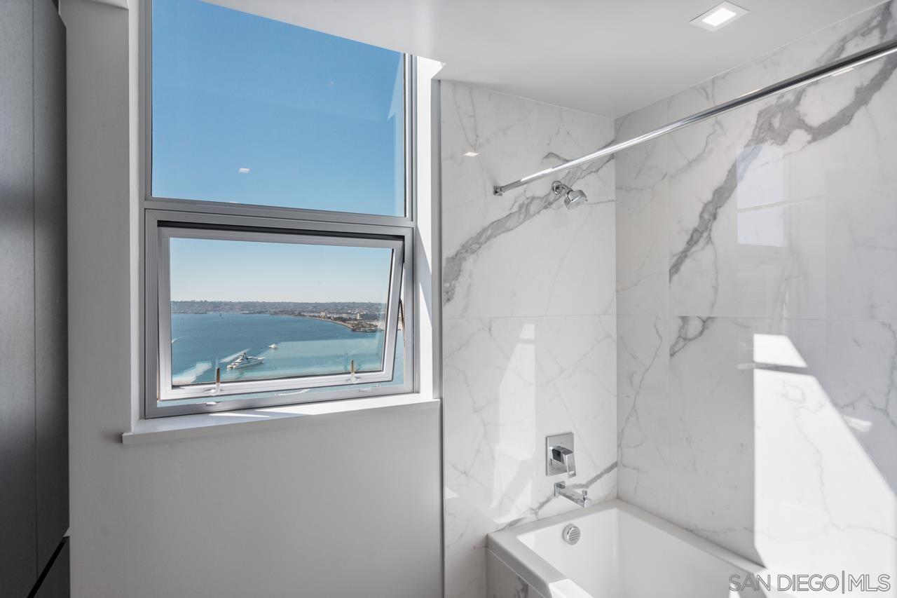 Detail Gallery Image 37 of 74 For 1388  Kettner Blvd  3604, San Diego,  CA 92101 - 3 Beds | 2/1 Baths