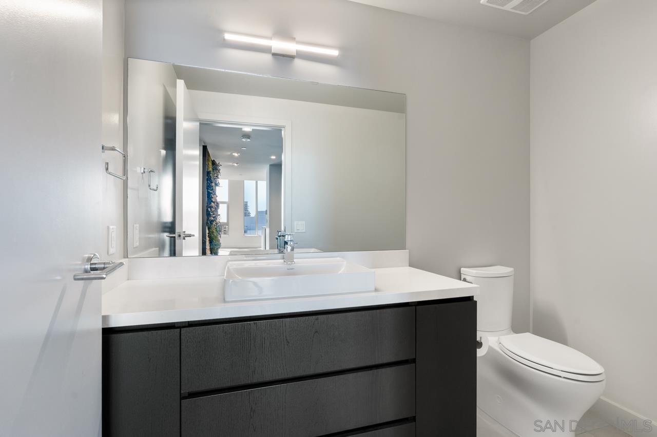 Detail Gallery Image 39 of 74 For 1388  Kettner Blvd  3604, San Diego,  CA 92101 - 3 Beds | 2/1 Baths
