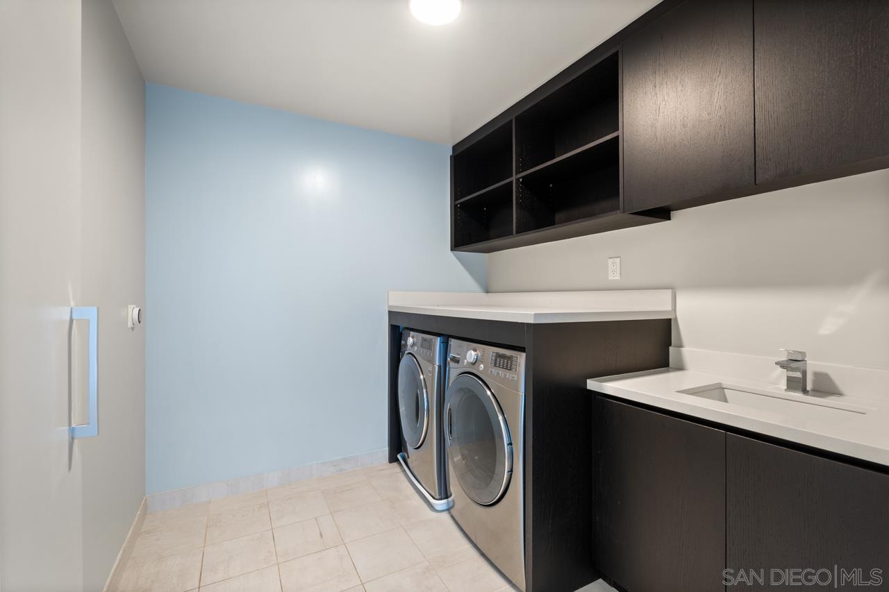 Detail Gallery Image 40 of 74 For 1388  Kettner Blvd  3604, San Diego,  CA 92101 - 3 Beds | 2/1 Baths