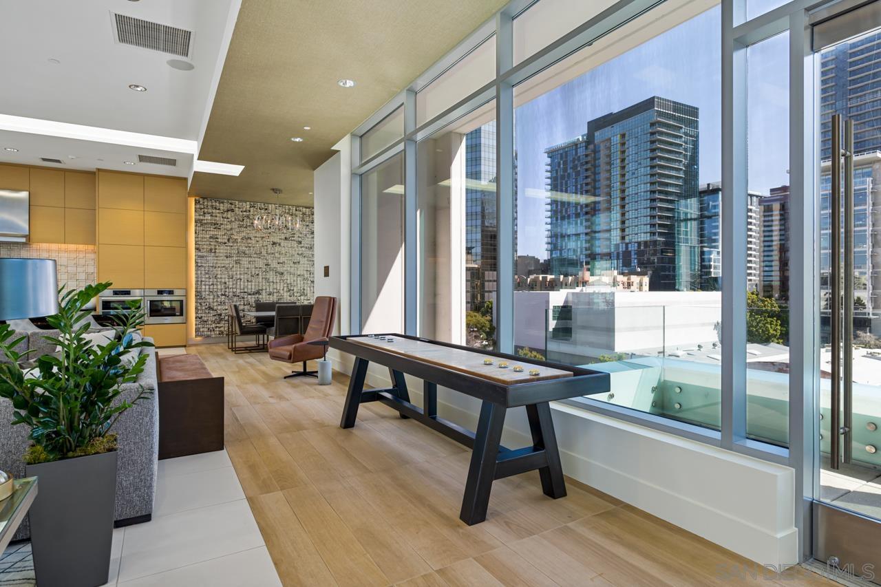 Detail Gallery Image 63 of 74 For 1388  Kettner Blvd  3604, San Diego,  CA 92101 - 3 Beds | 2/1 Baths