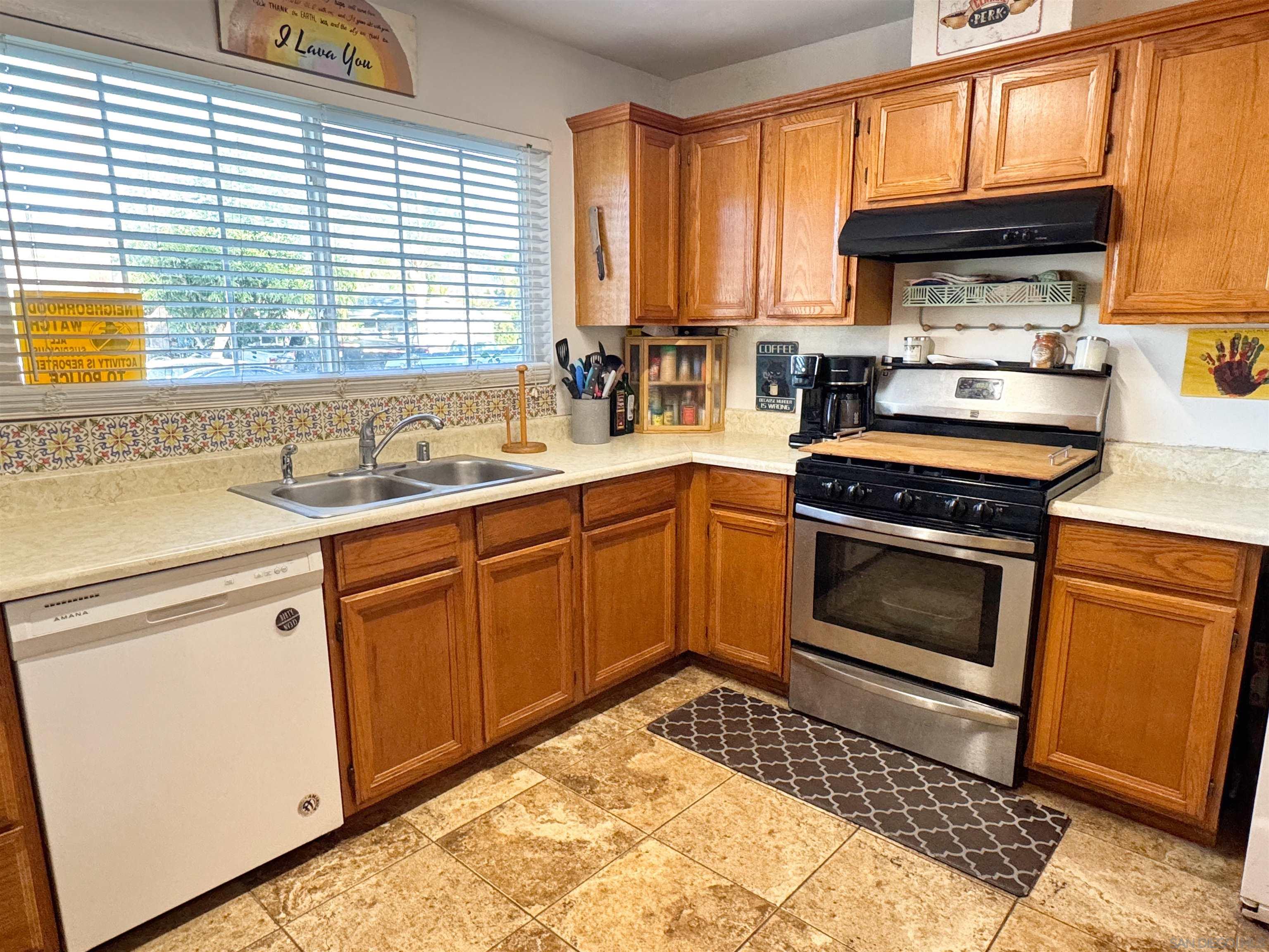 Detail Gallery Image 13 of 37 For 1117  Kings Rd, Escondido,  CA 92027 - 3 Beds | 1/1 Baths