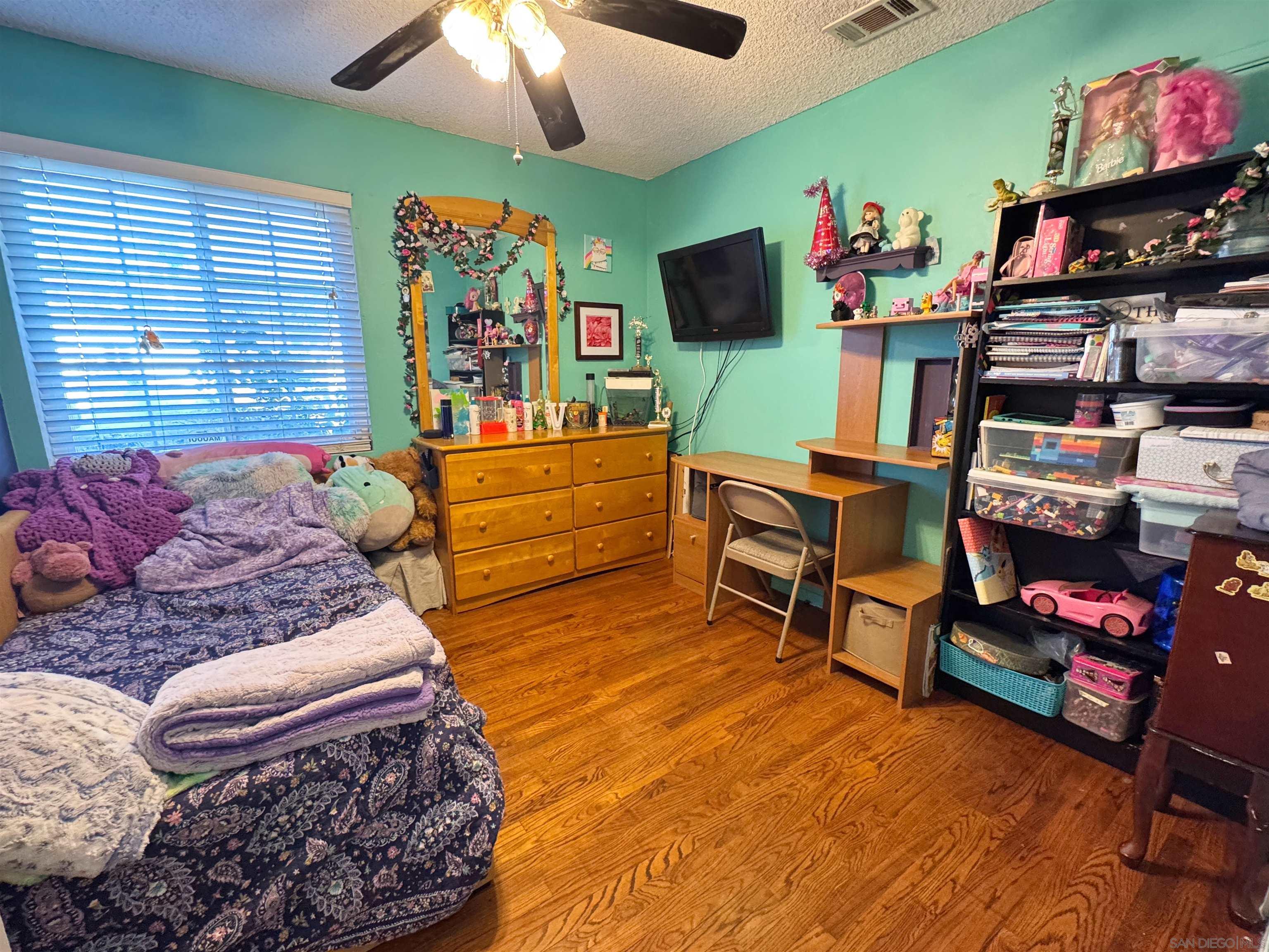 Detail Gallery Image 20 of 37 For 1117  Kings Rd, Escondido,  CA 92027 - 3 Beds | 1/1 Baths