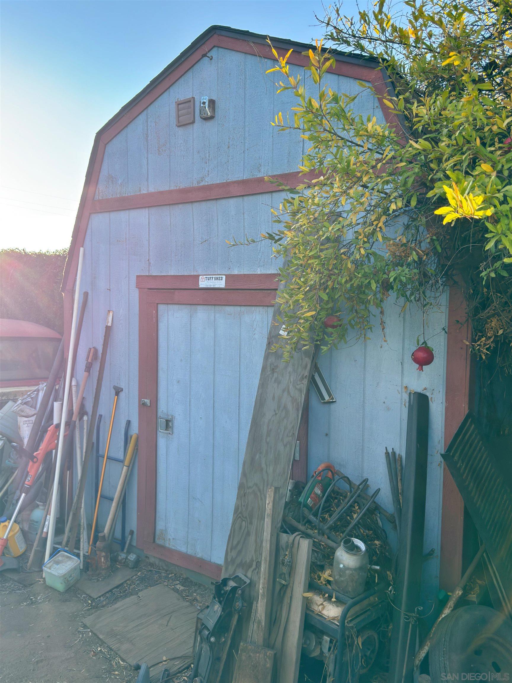 Detail Gallery Image 33 of 37 For 1117  Kings Rd, Escondido,  CA 92027 - 3 Beds | 1/1 Baths