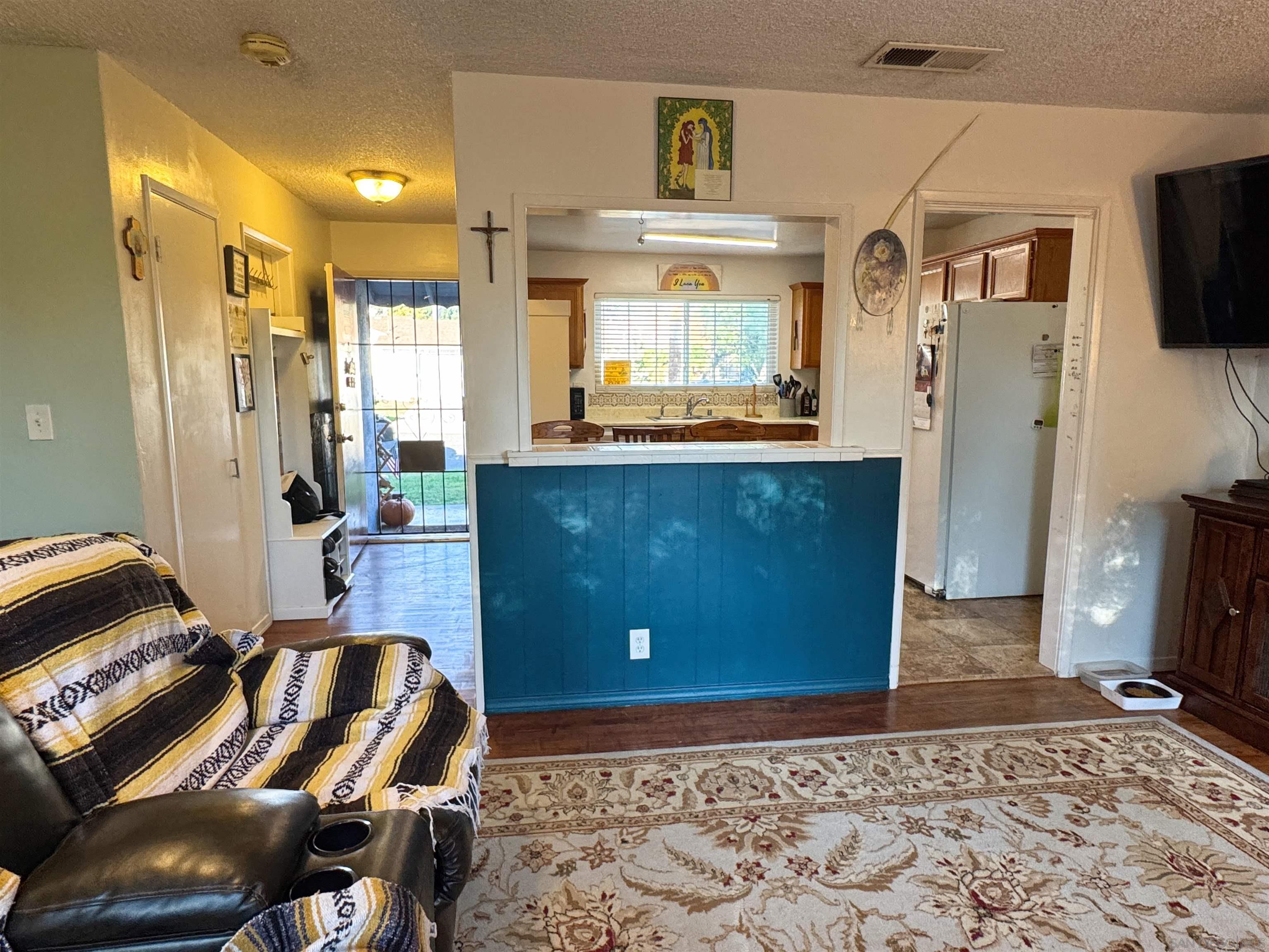 Detail Gallery Image 9 of 37 For 1117  Kings Rd, Escondido,  CA 92027 - 3 Beds | 1/1 Baths