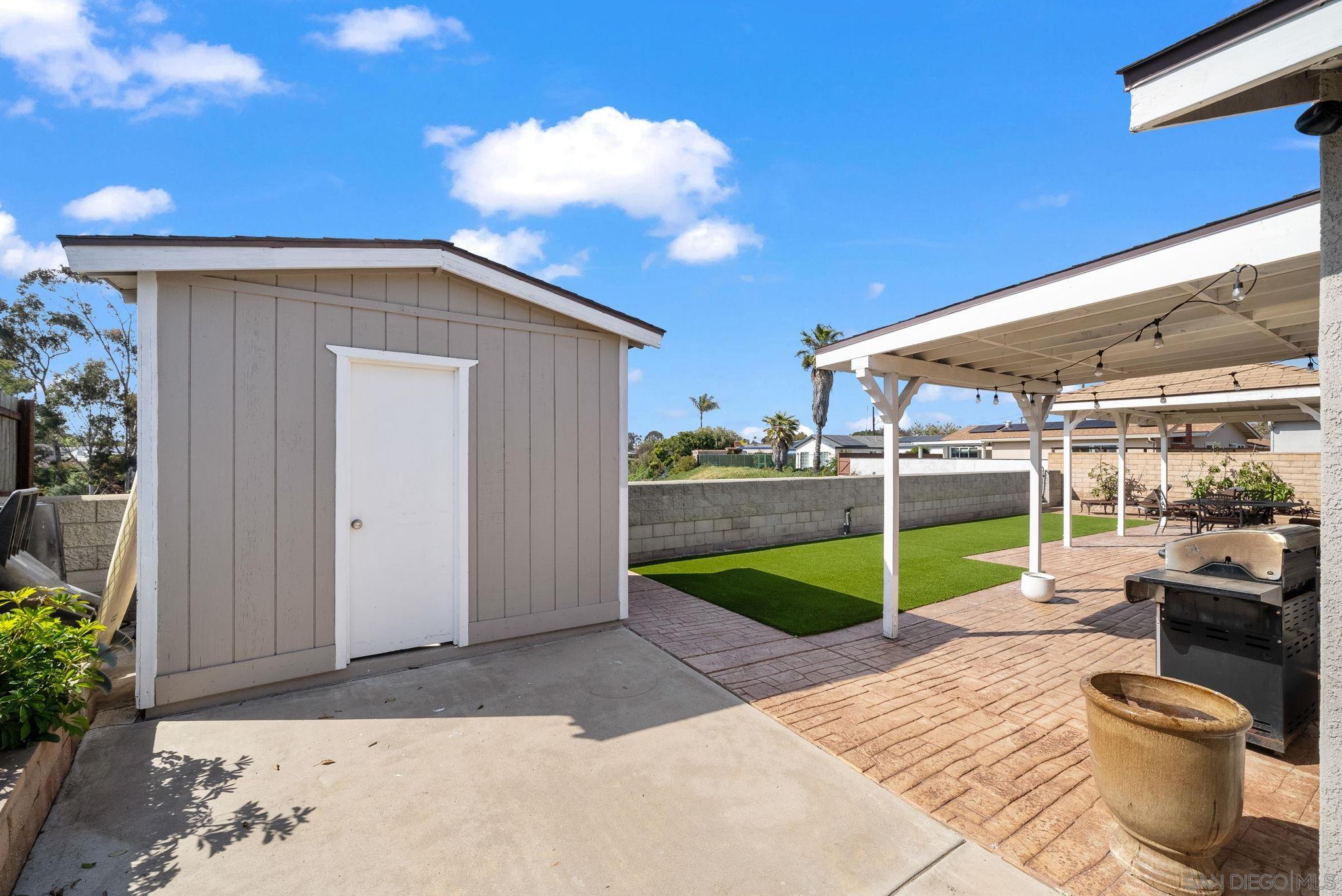 Detail Gallery Image 26 of 34 For 4182  Seri Street, San Diego,  CA 92117 - 4 Beds | 3 Baths