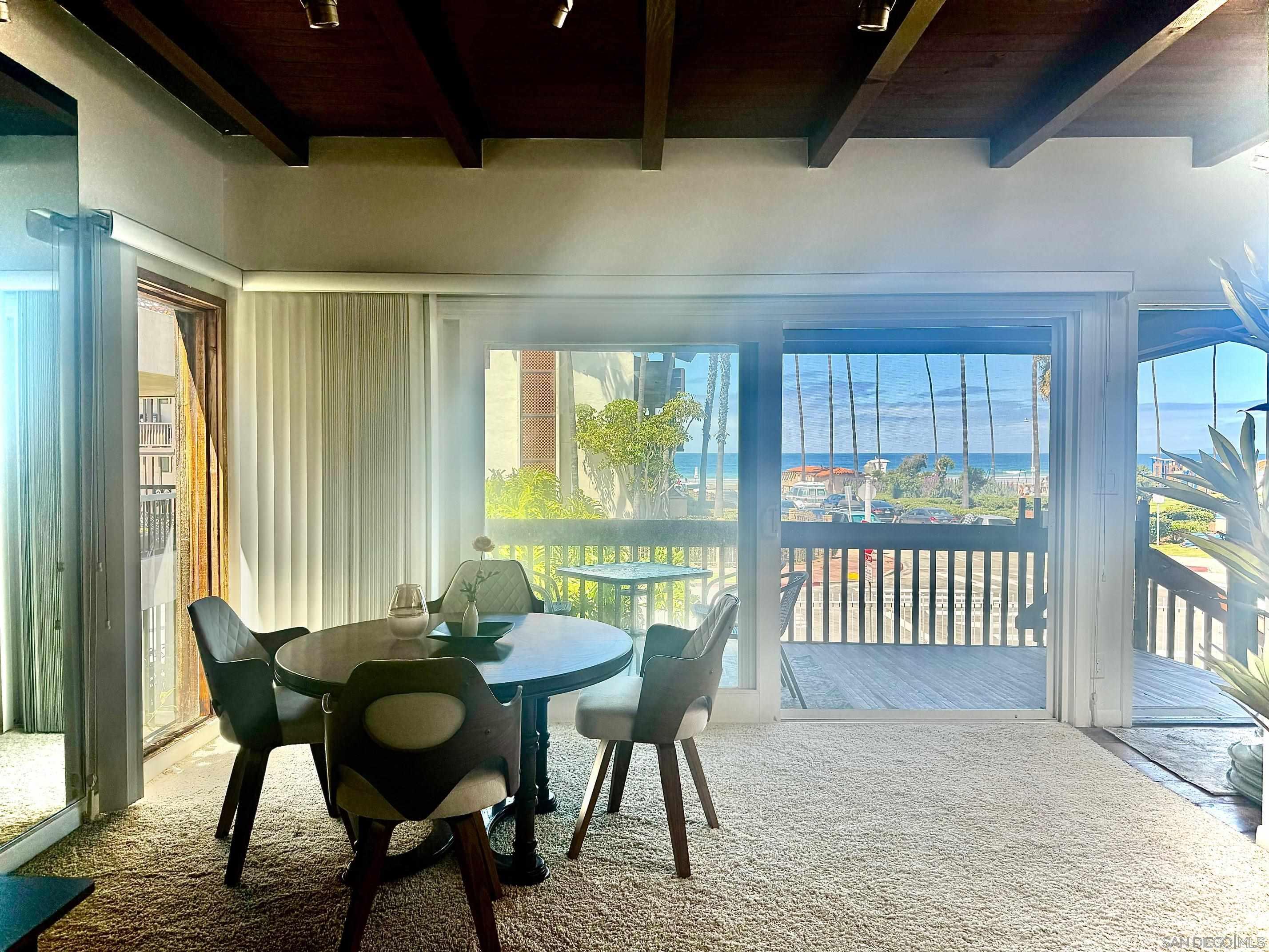 Detail Gallery Image 11 of 30 For 8151  Camino Del Oro, La Jolla,  CA 92037 - 2 Beds | 2 Baths