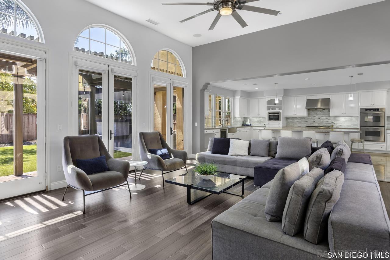 Detail Gallery Image 17 of 53 For 2832  Echo Ridge Ct, Chula Vista,  CA 91915 - 5 Beds | 4/1 Baths