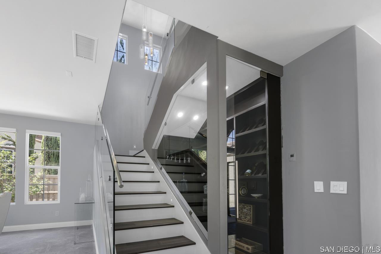 Detail Gallery Image 24 of 53 For 2832  Echo Ridge Ct, Chula Vista,  CA 91915 - 5 Beds | 4/1 Baths