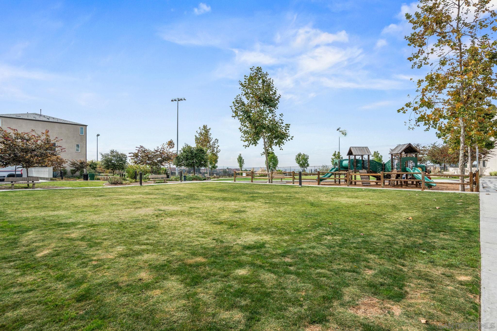 Detail Gallery Image 47 of 47 For 5361  Calle Rockfish  #68,  San Diego,  CA 92154 - 3 Beds | 2/2 Baths