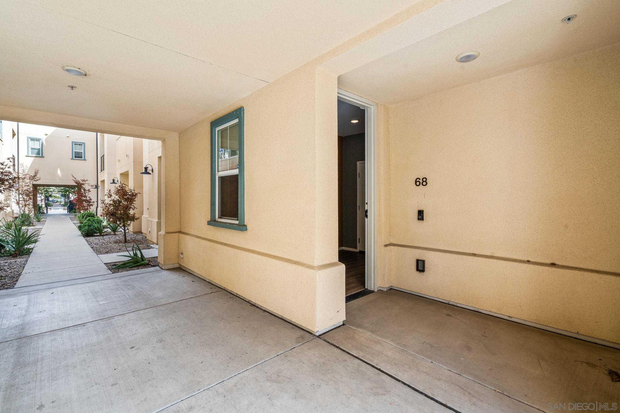 Detail Gallery Image 7 of 47 For 5361  Calle Rockfish  #68,  San Diego,  CA 92154 - 3 Beds | 2/2 Baths
