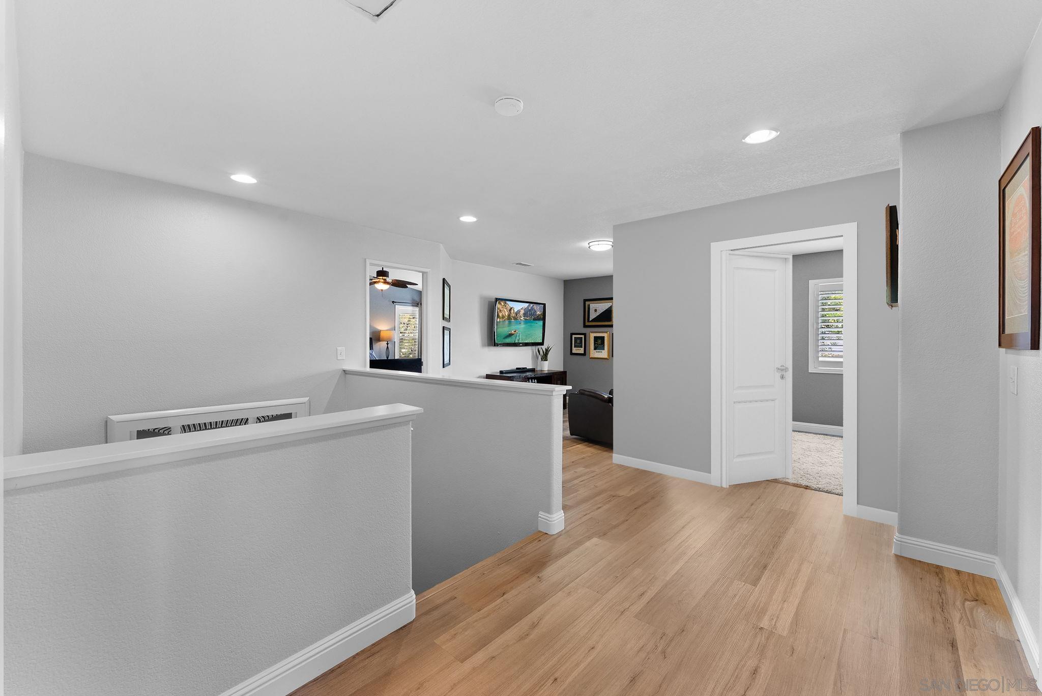 Detail Gallery Image 26 of 35 For 1048  via Vera Cruz, San Marcos,  CA 92078 - 4 Beds | 2/1 Baths