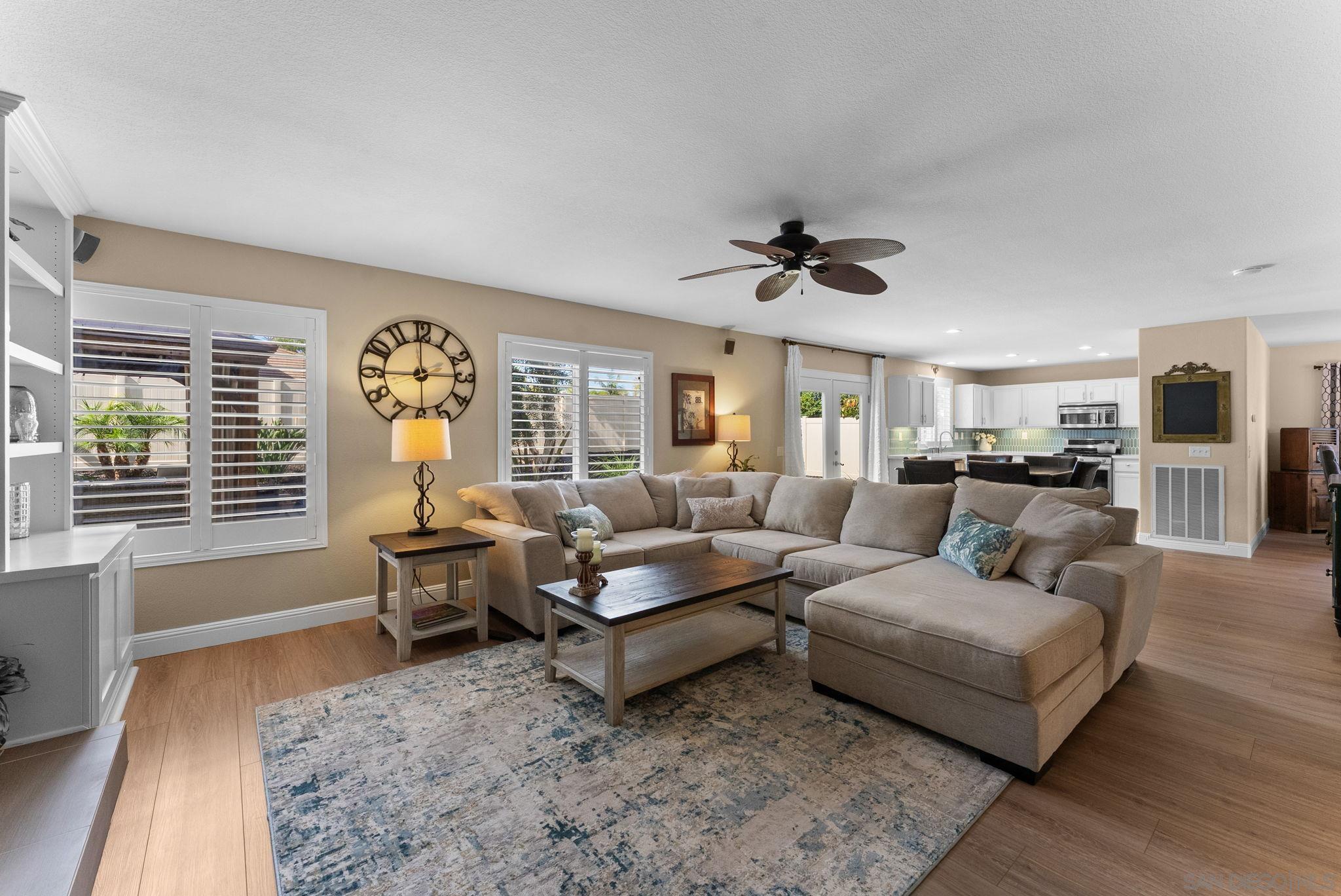 Detail Gallery Image 5 of 35 For 1048  via Vera Cruz, San Marcos,  CA 92078 - 4 Beds | 2/1 Baths