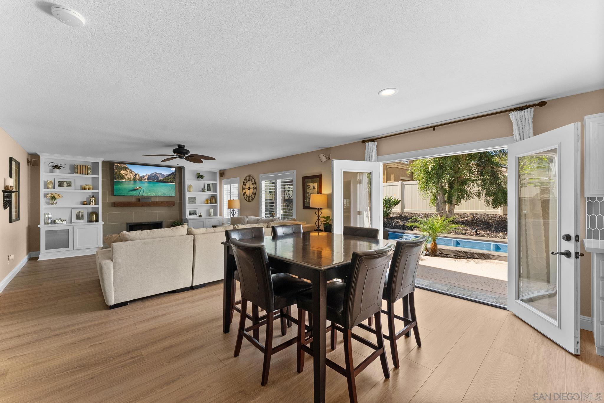 Detail Gallery Image 6 of 35 For 1048  via Vera Cruz, San Marcos,  CA 92078 - 4 Beds | 2/1 Baths